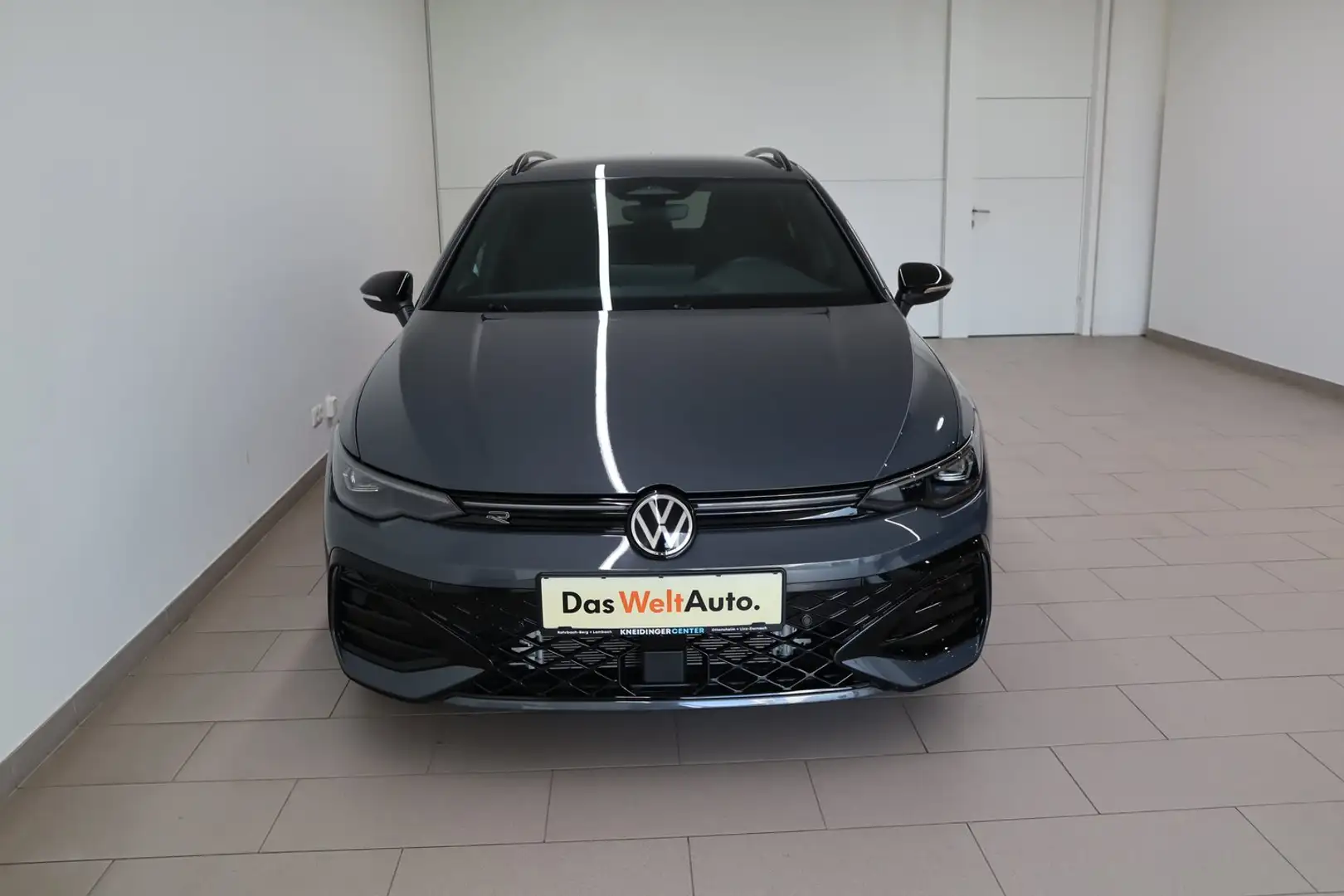 Volkswagen Golf Variant Sport mHeV DSG Grau - 2