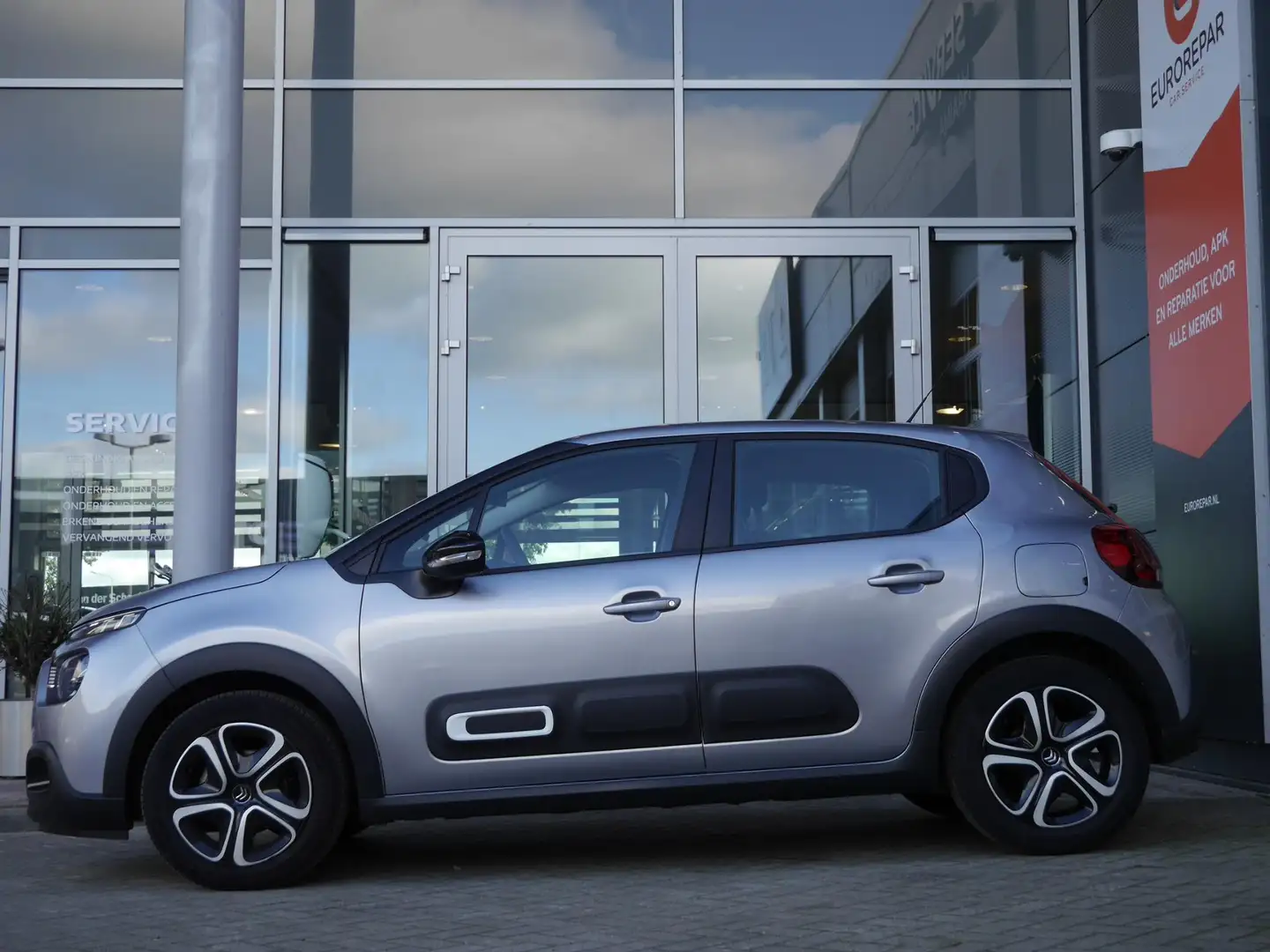 Citroen C3 1.2 PureTech Plus | Lage km.stand | Climate contro Gris - 2