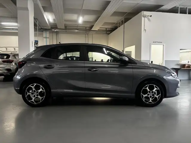 MG MG3 view 6