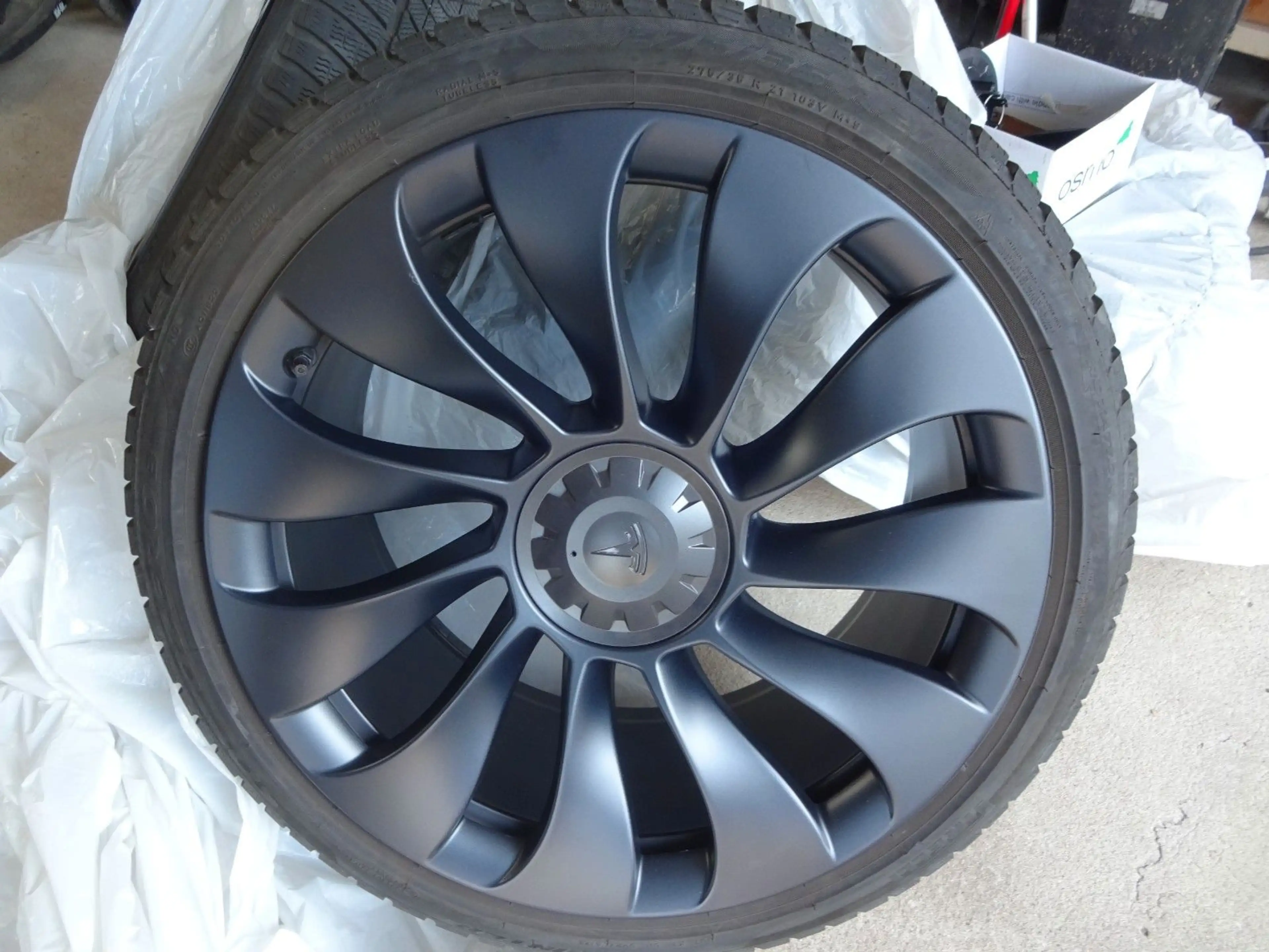 Tesla Model Y Performance Dual AWD, 8X21 Zoll,LED,VOLL — photo 2
