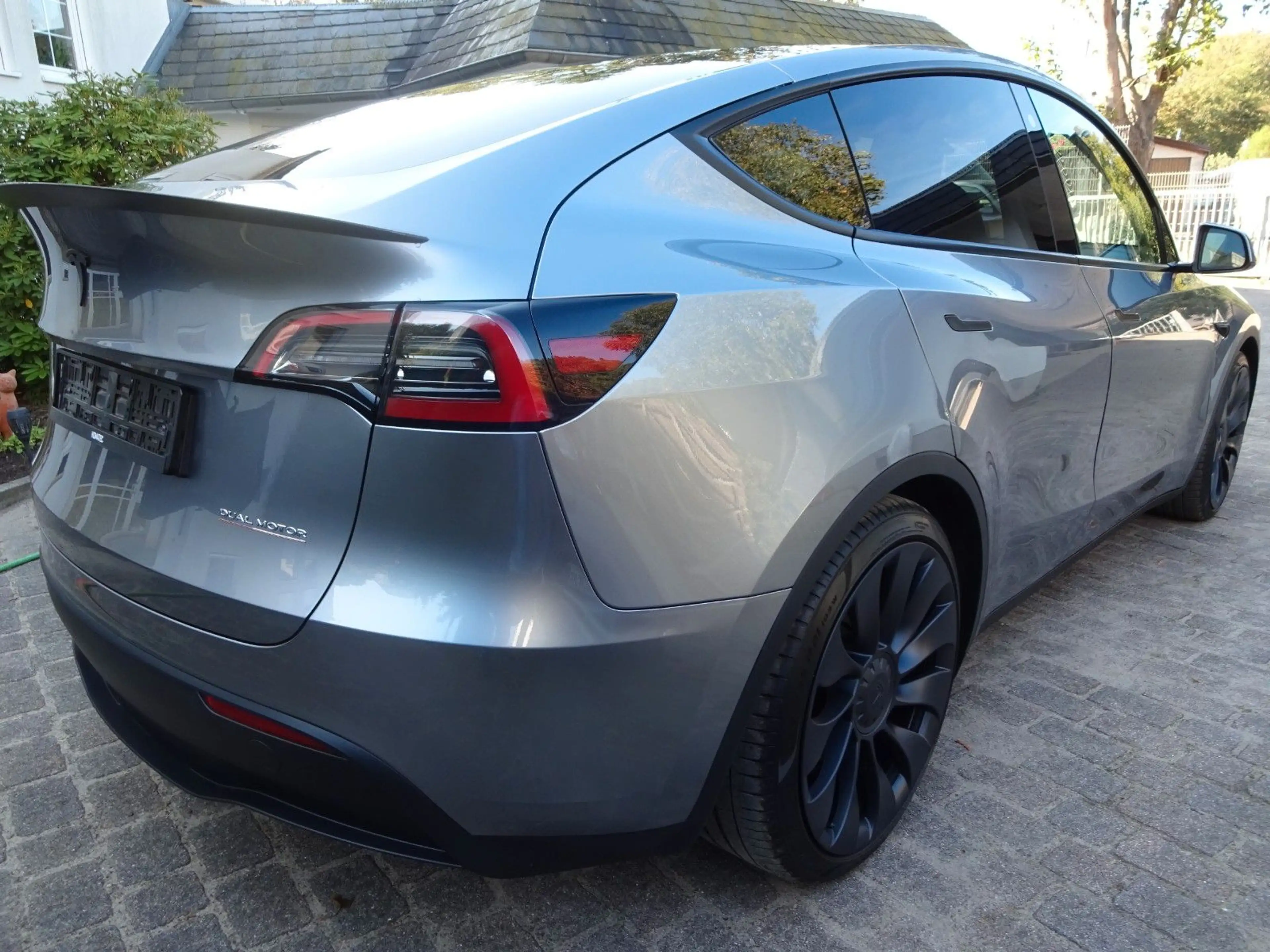 Tesla Model Y Performance Dual AWD, 8X21 Zoll,LED,VOLL — photo 7