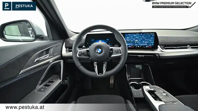 BMW X2 view 12