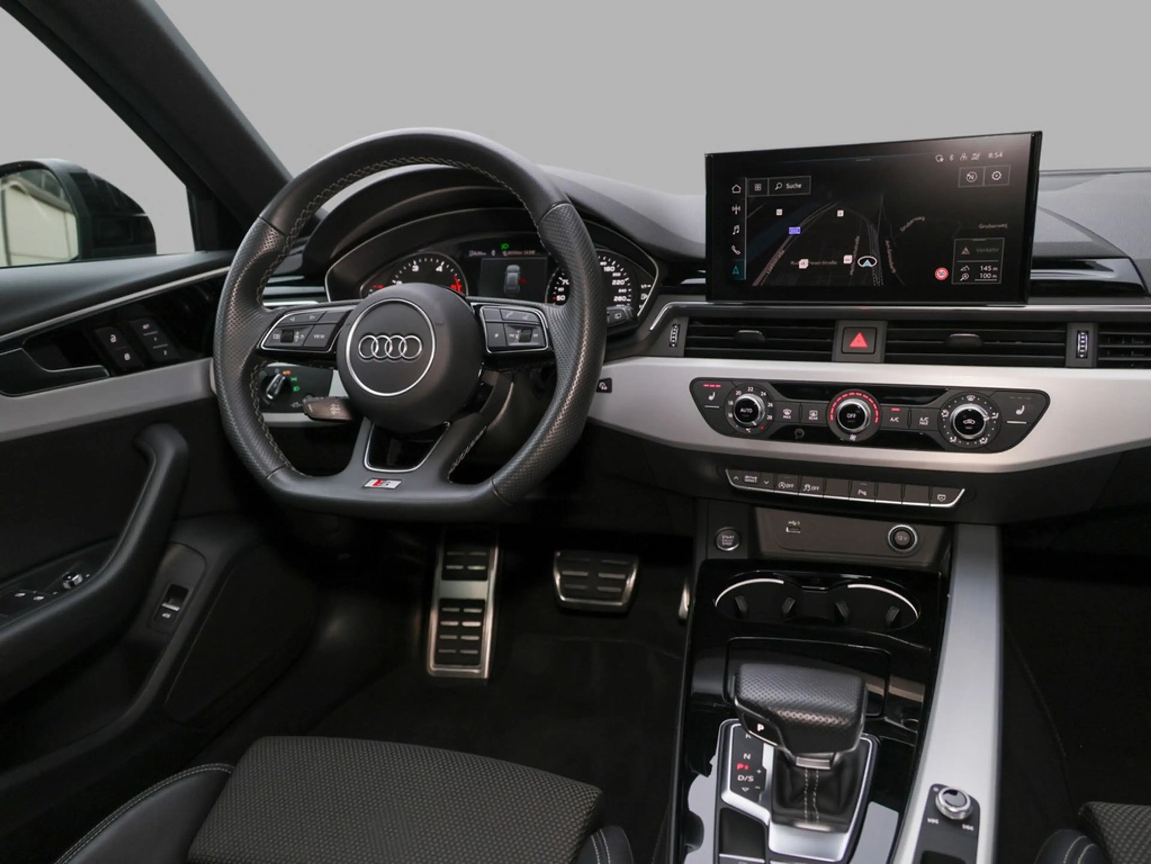 Audi A4 Avant 40 TDI S line — photo 15