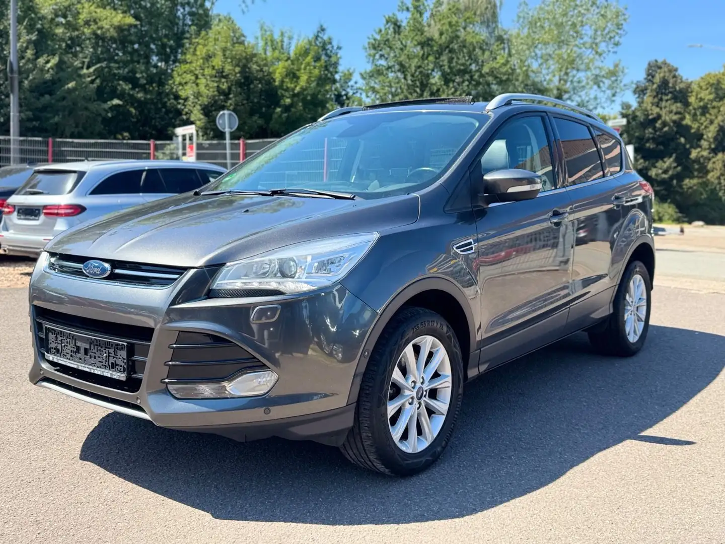 Ford Kuga Titanium TDCi AWD Euro 6+Autom.+Panor.+Navi Gris - 1
