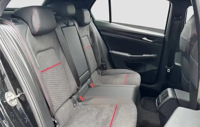 Volkswagen Golf view 11
