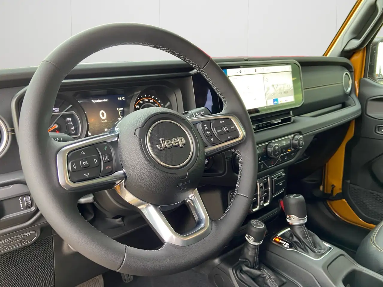 Jeep Wrangler снимка Jeep Wrangler