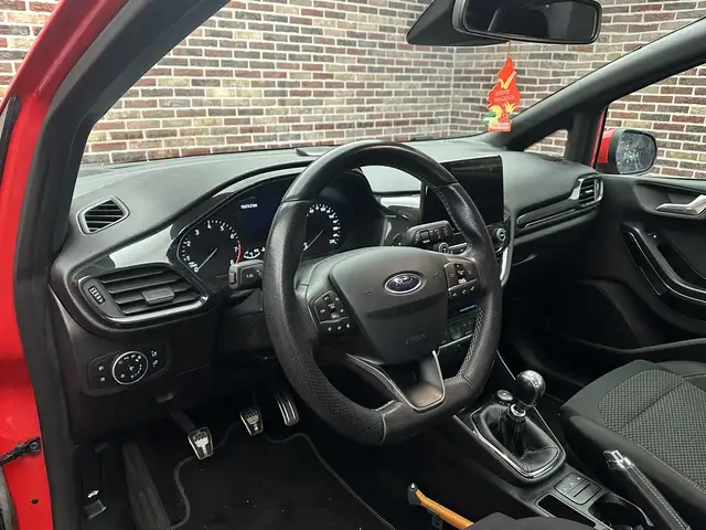 Ford Fiesta view 3