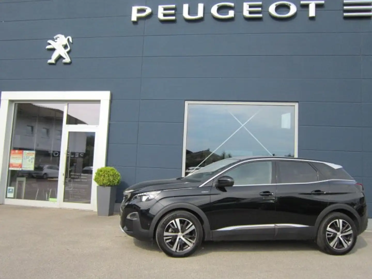 Peugeot 3008 Allure GT-Line PureTech 130 Чорний - 1