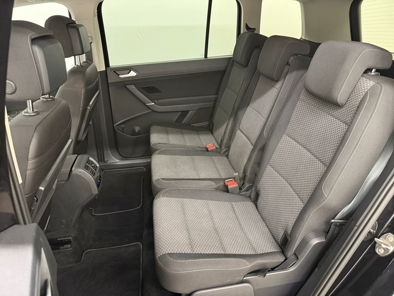 Volkswagen Touran 1.5TSI ACT OPF DSG — photo 9