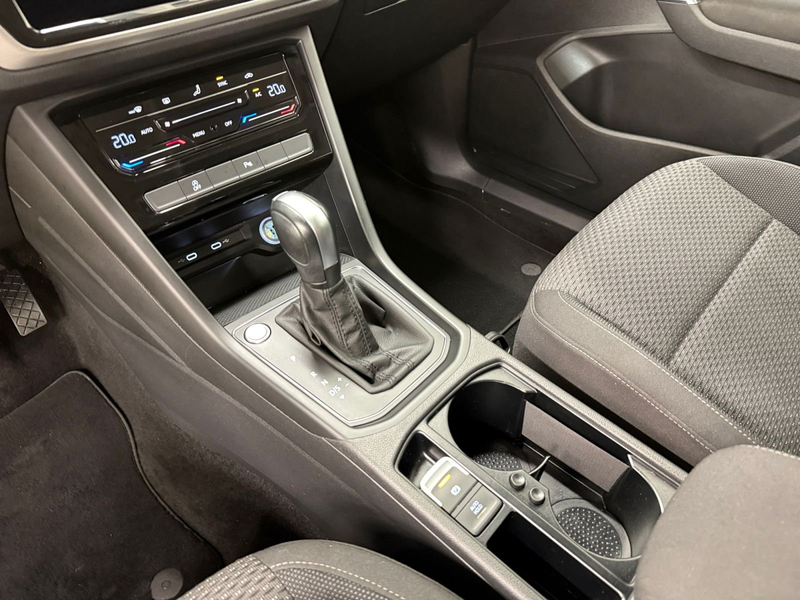 Volkswagen Touran 1.5TSI ACT OPF DSG — photo 12