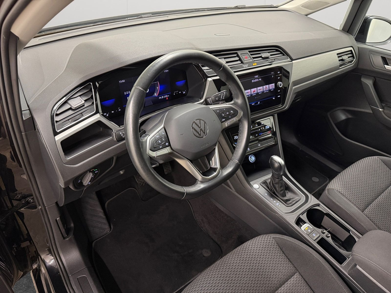 Volkswagen Touran 1.5TSI ACT OPF DSG — photo 6