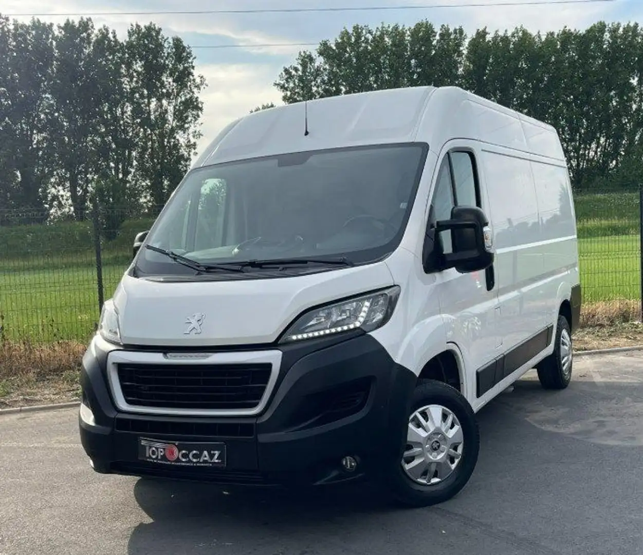 Peugeot Boxer FG 330 L1H2 2.0 HDI 130 PRO 03/2019 - 126.000KM - 3 PLACES Weiß - 1