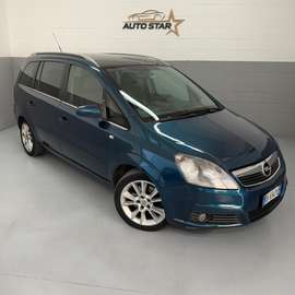 1.9 cdti Cosmo 120cv