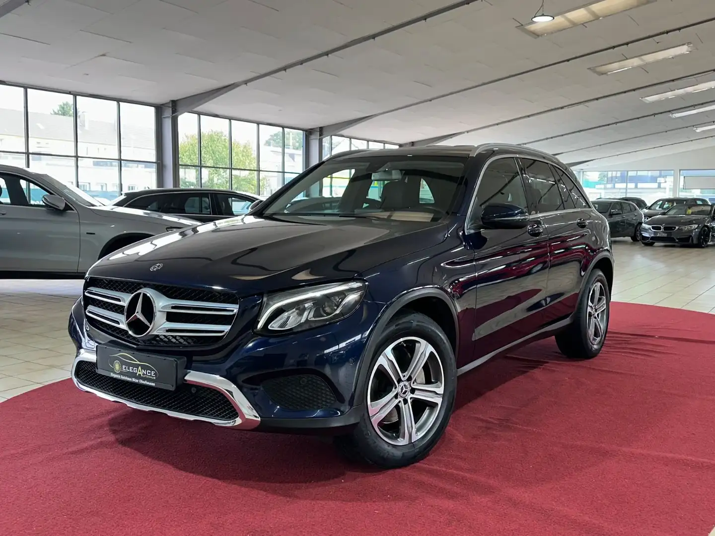 Mercedes-Benz GLC 250 d 4Matic*LED*NAVI*KAMERA* Bleu - 1