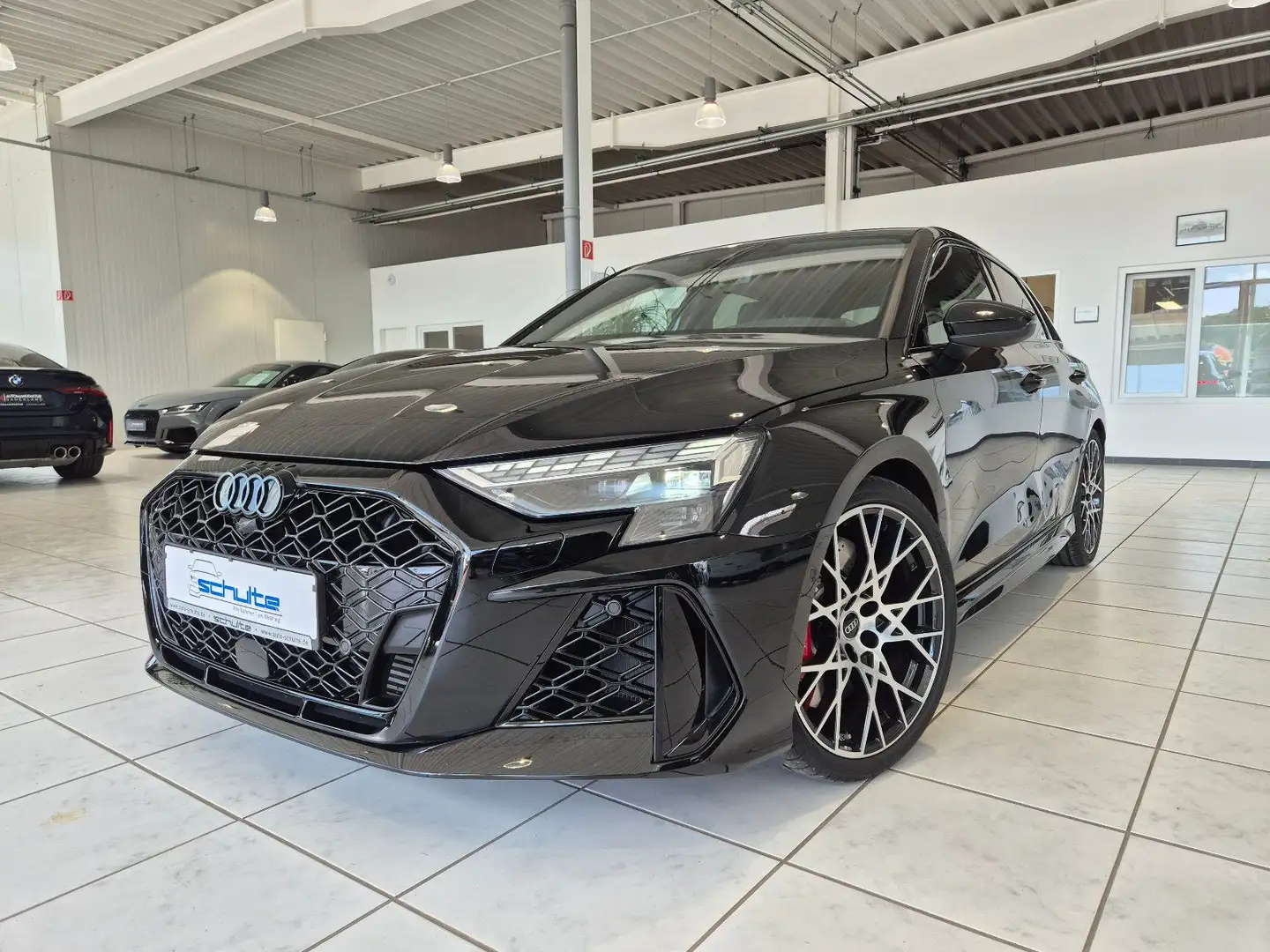 Audi RS3 Sportback 2.5 TFSI *Pano*STREIFSCHADEN* Black - 1