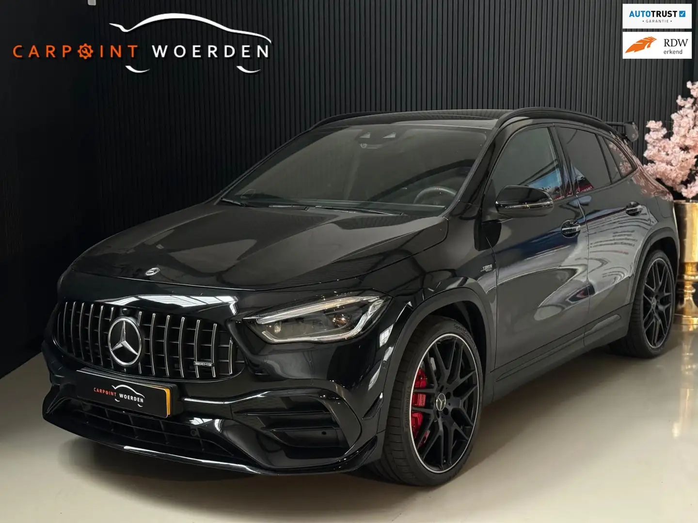 Mercedes-Benz GLA 45 AMG S 4MATIC+ | PANO | SCHAALSTOELEN | SFEERVERL. | BO Černá - 1