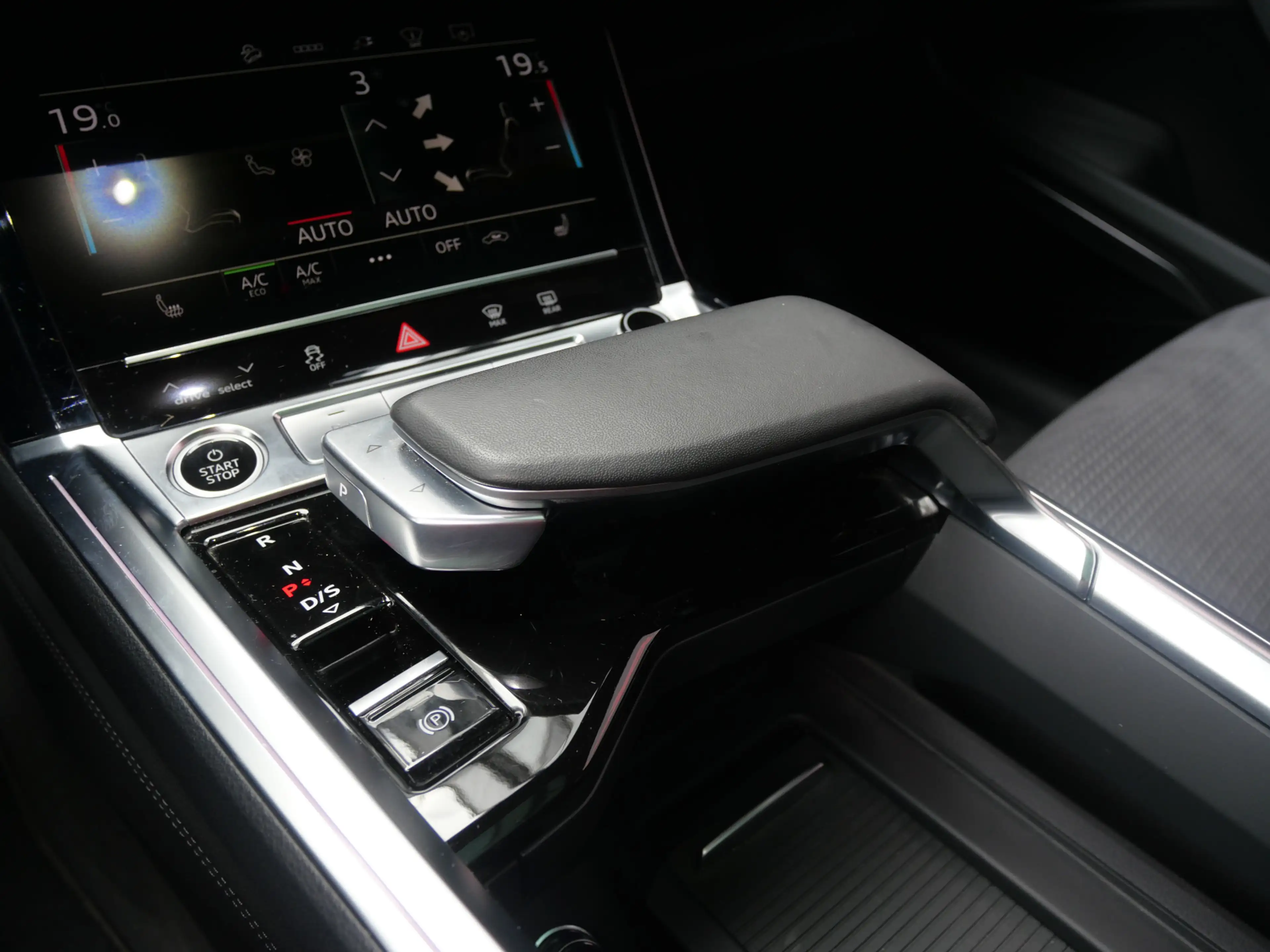 Audi e-tron Sportback 55 QUATTRO S-EDITION 95 kWh | COMPETITIO — photo 28
