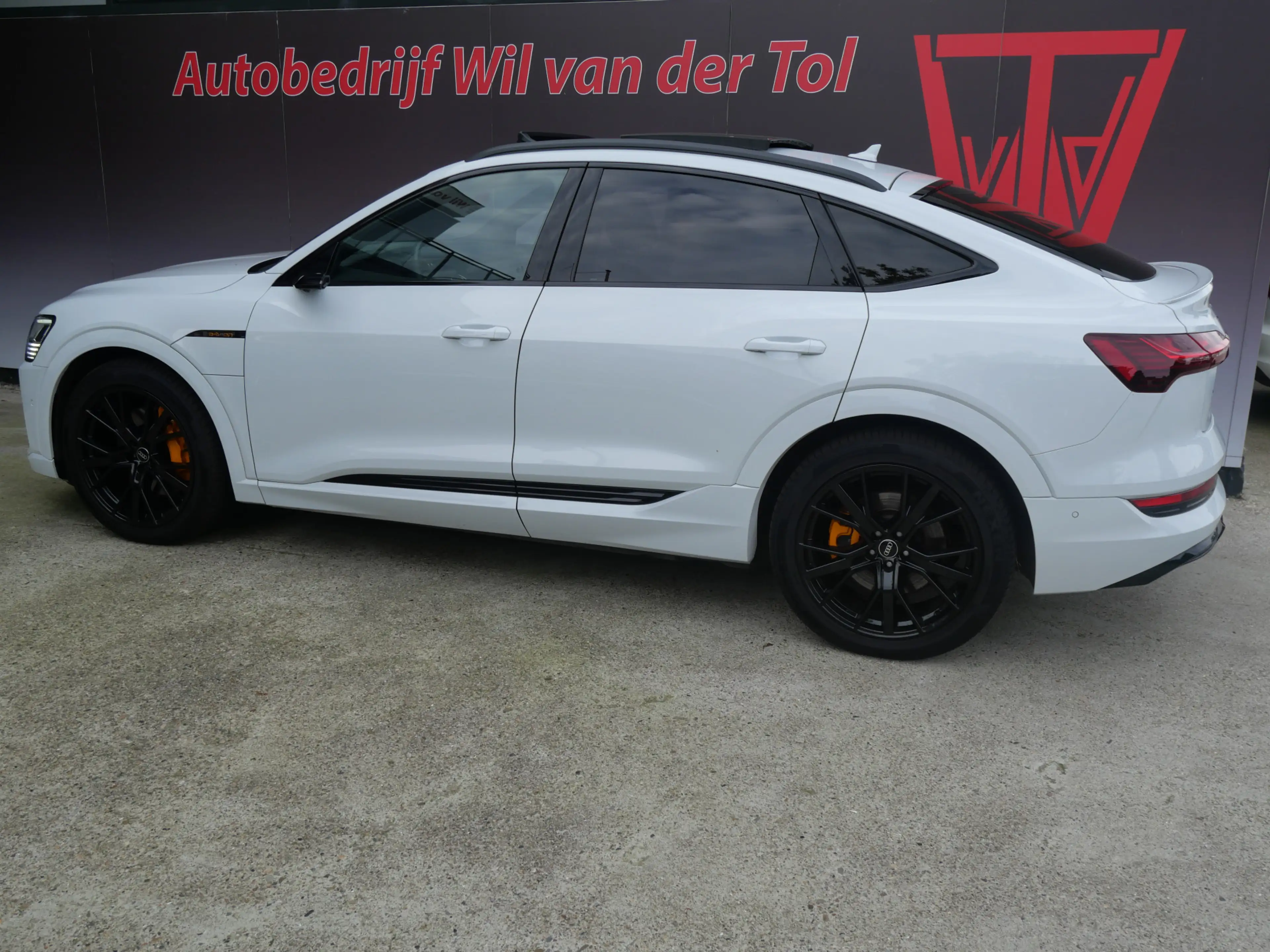 Audi e-tron Sportback 55 QUATTRO S-EDITION 95 kWh | COMPETITIO — photo 12