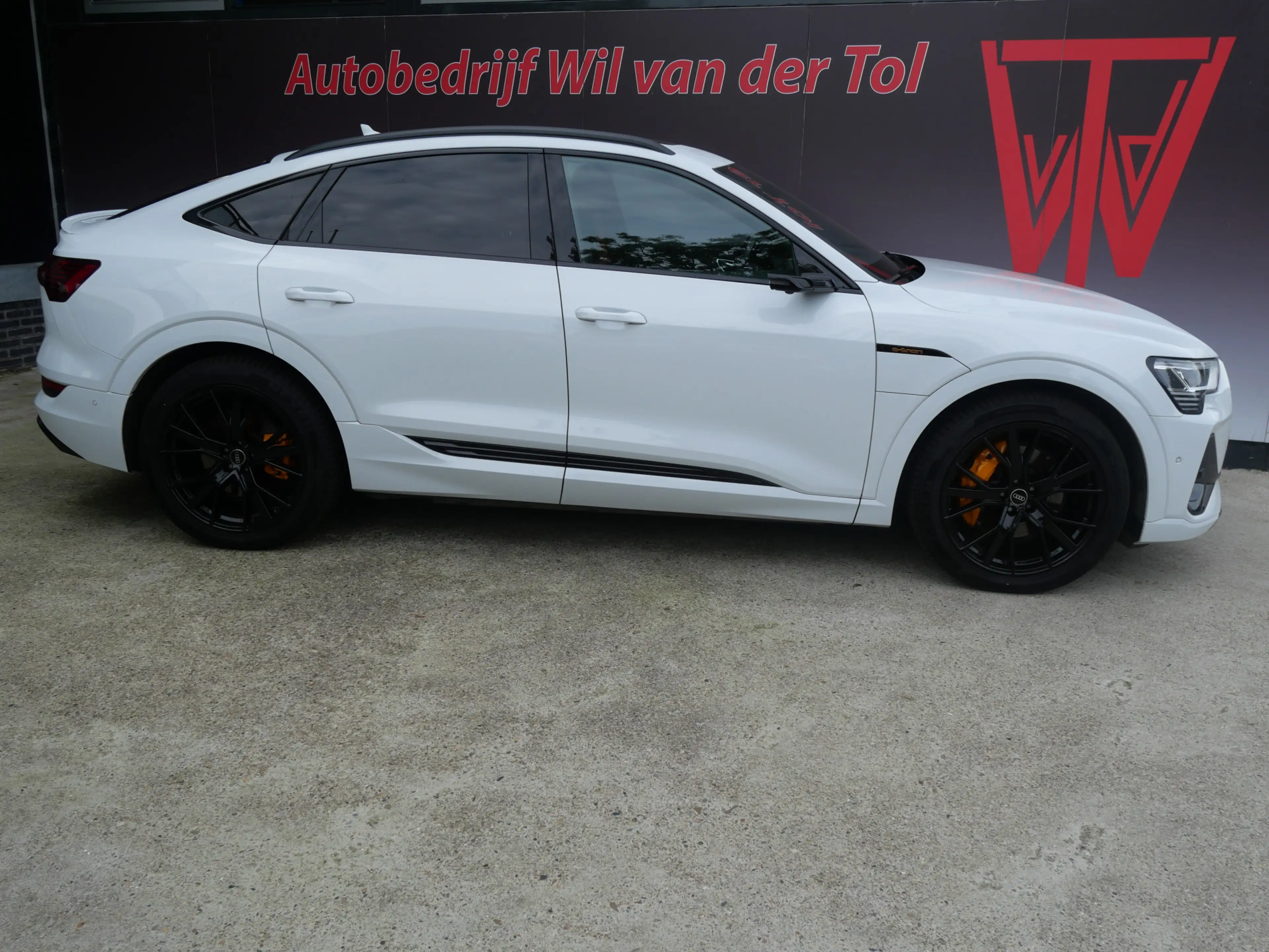 Audi e-tron Sportback 55 QUATTRO S-EDITION 95 kWh | COMPETITIO — photo 33