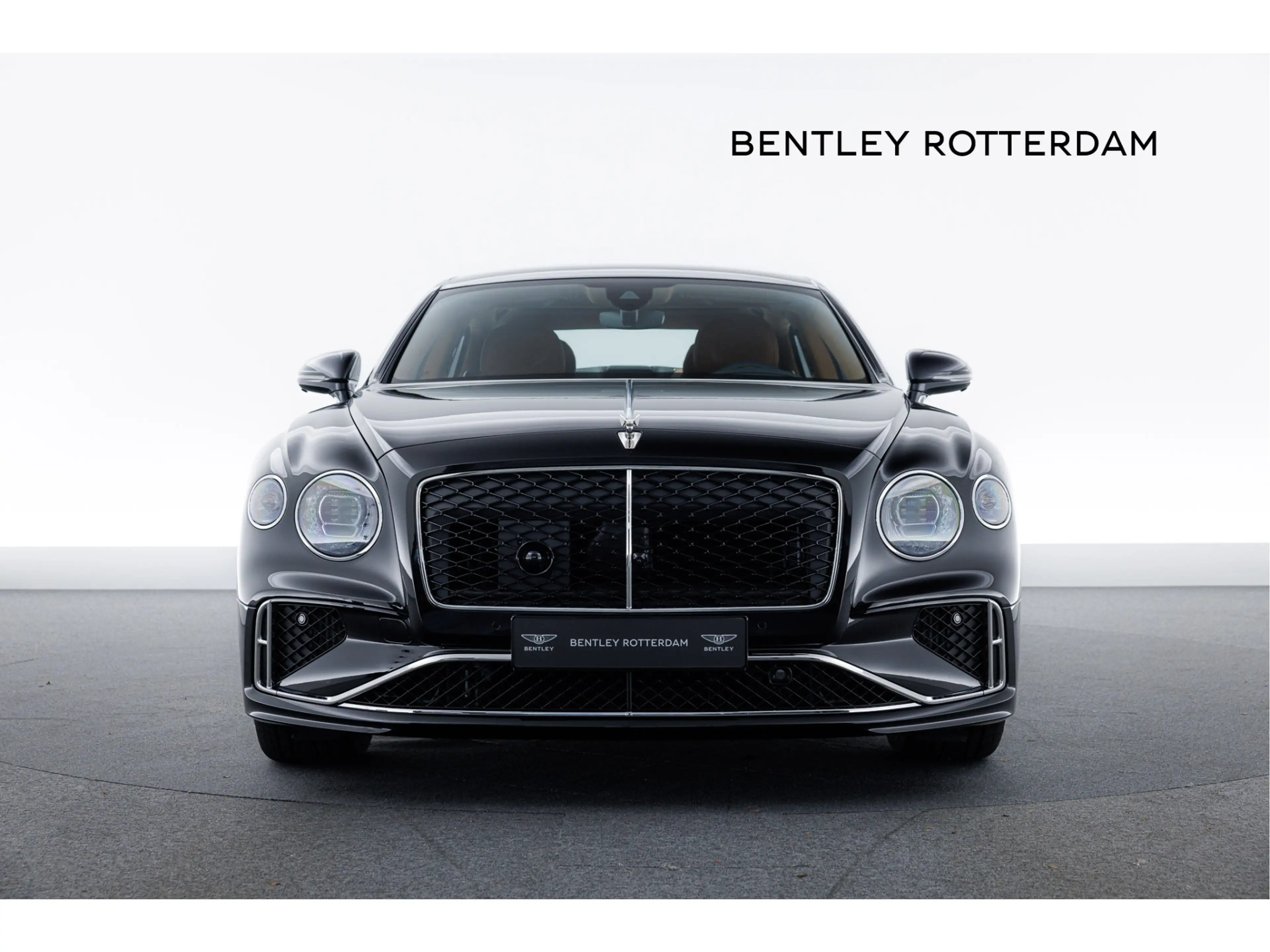 Bentley Flying Spur V8 Hybrid MY2026 — photo 4