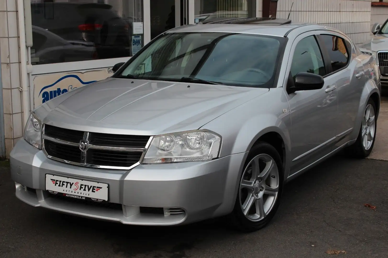 Dodge Avenger 2.0 SE Klima*Tempomat*Schiebedach*18"Alu Srebrny - 1