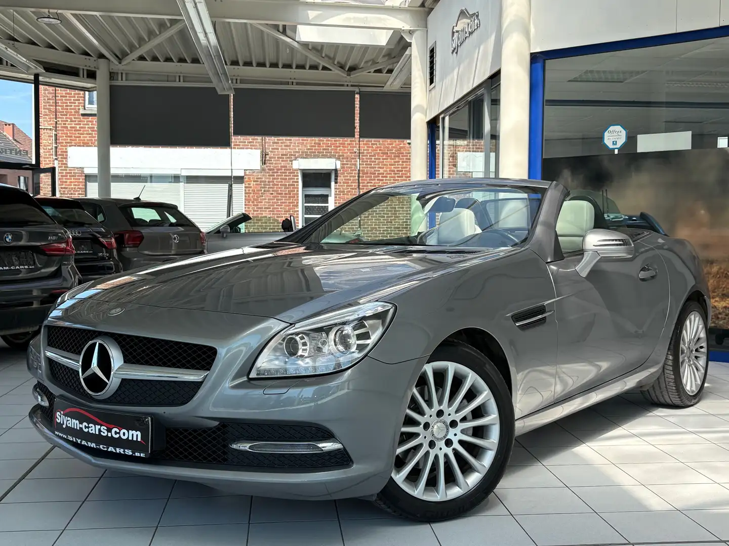 Mercedes-Benz SLK 200 *XENON * CUIR * GPS * TOIT * JANTES * Gris - 1