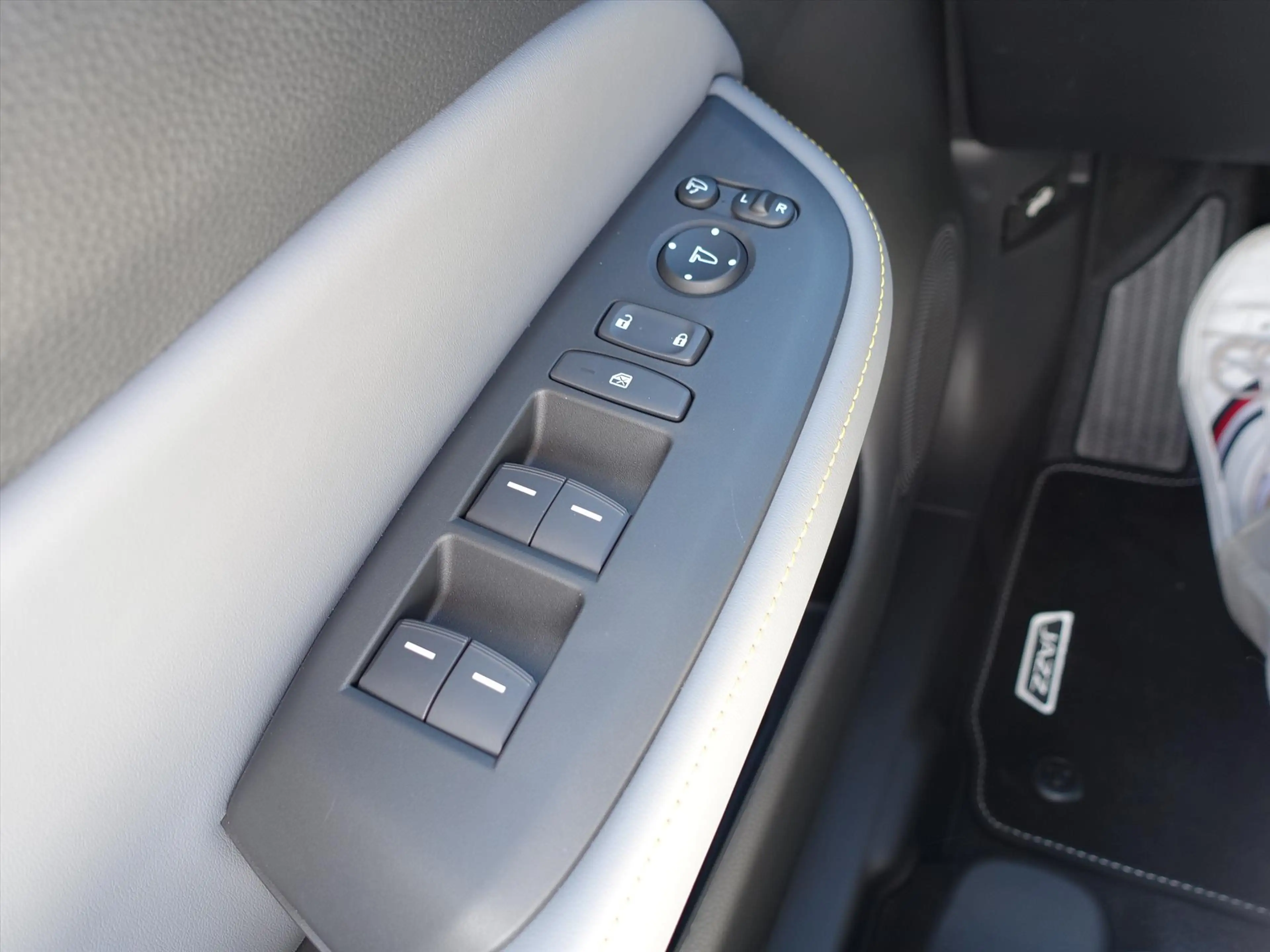 Honda Jazz 1.5 i-MMD 122pk Hybrid CVT Advance Sport Demonstra — photo 17