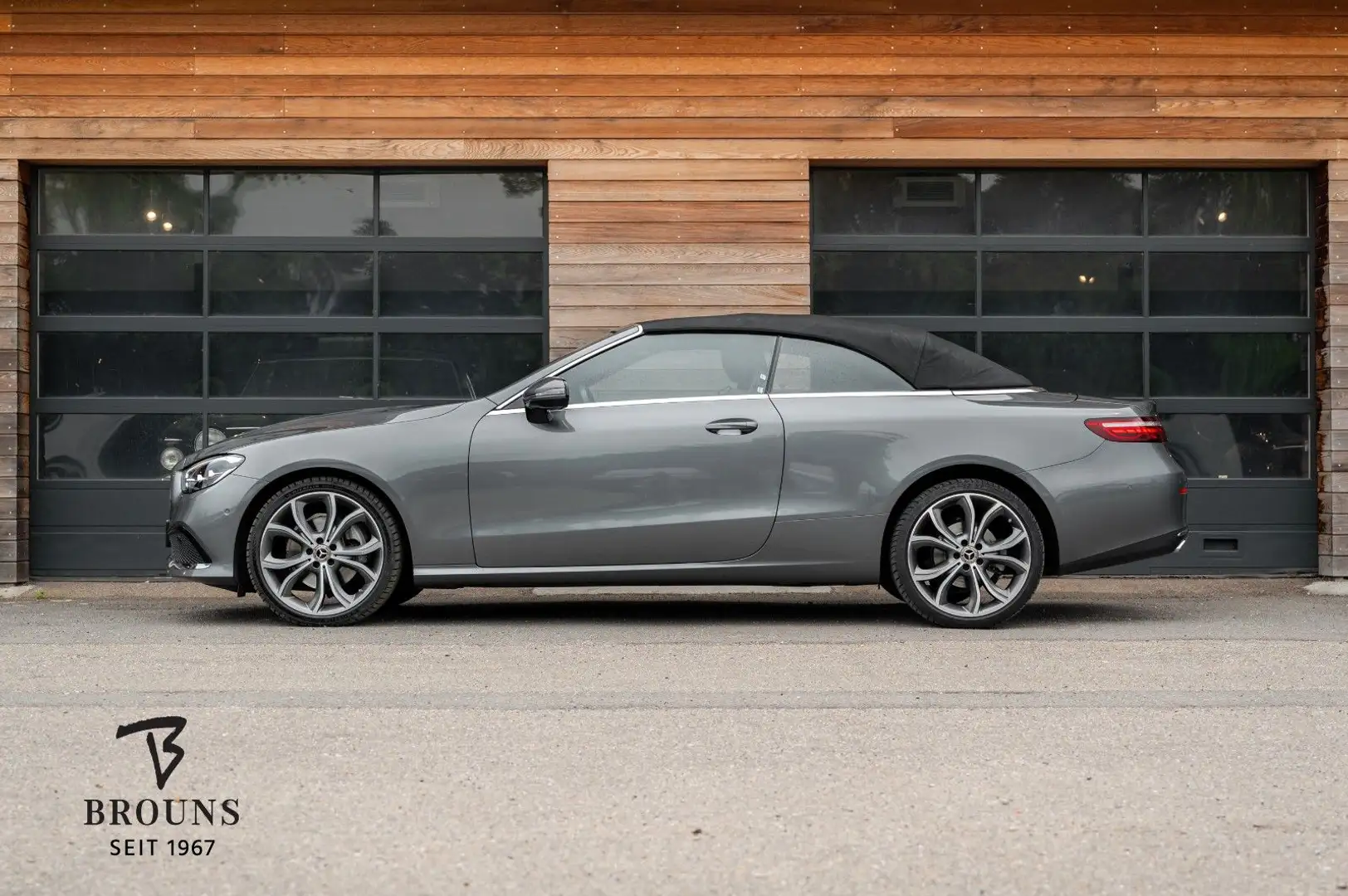 Mercedes-Benz E 200 Cabrio 4Matic|NappaLeder|El. AHK|SitzKlima Grau - 2