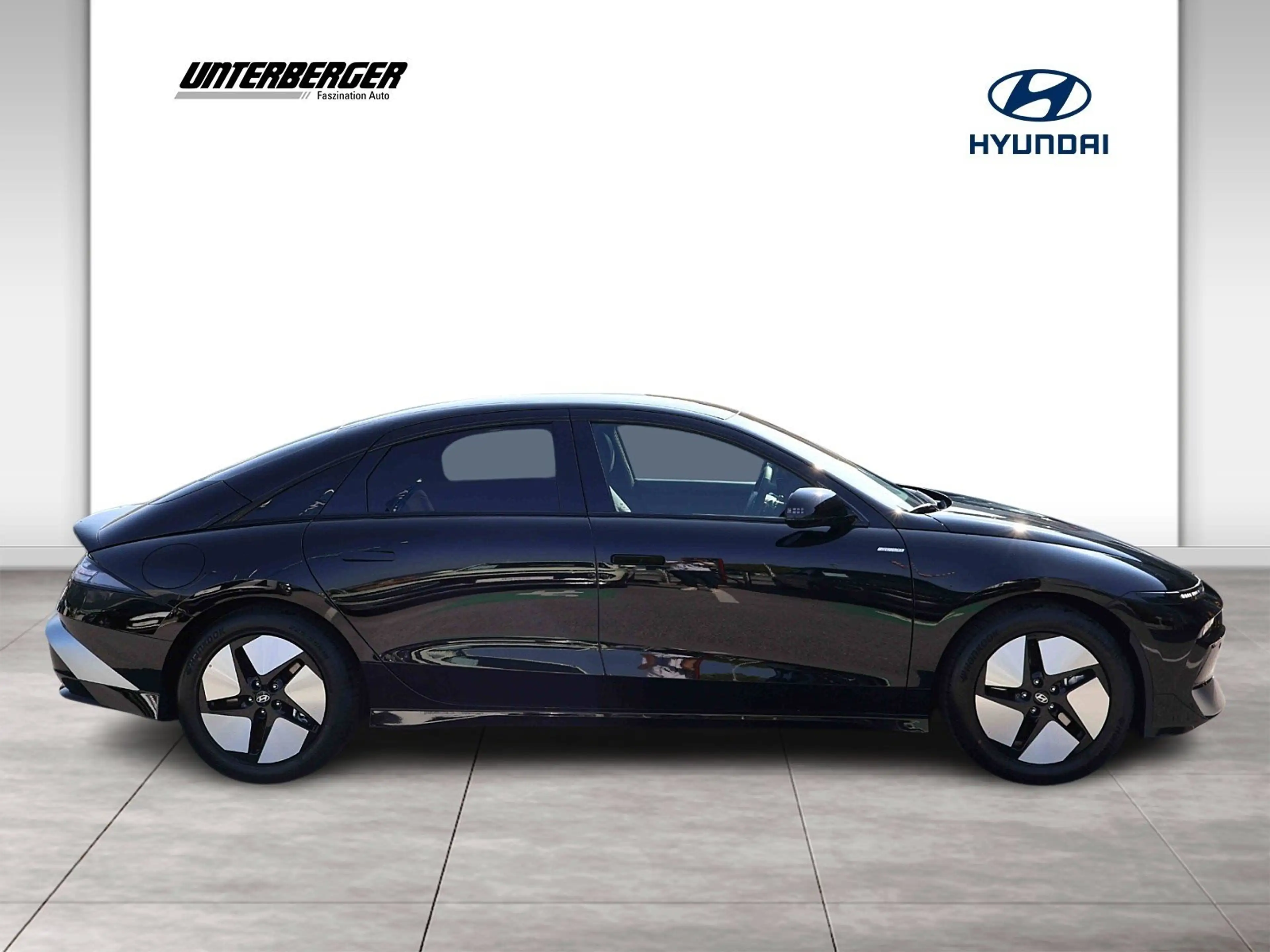 Hyundai IONIQ 6 Comfort Line 84 kWh 2WD FACELIFT abzüglich Superbo — photo 3
