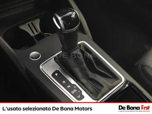 Audi Q2 view 15
