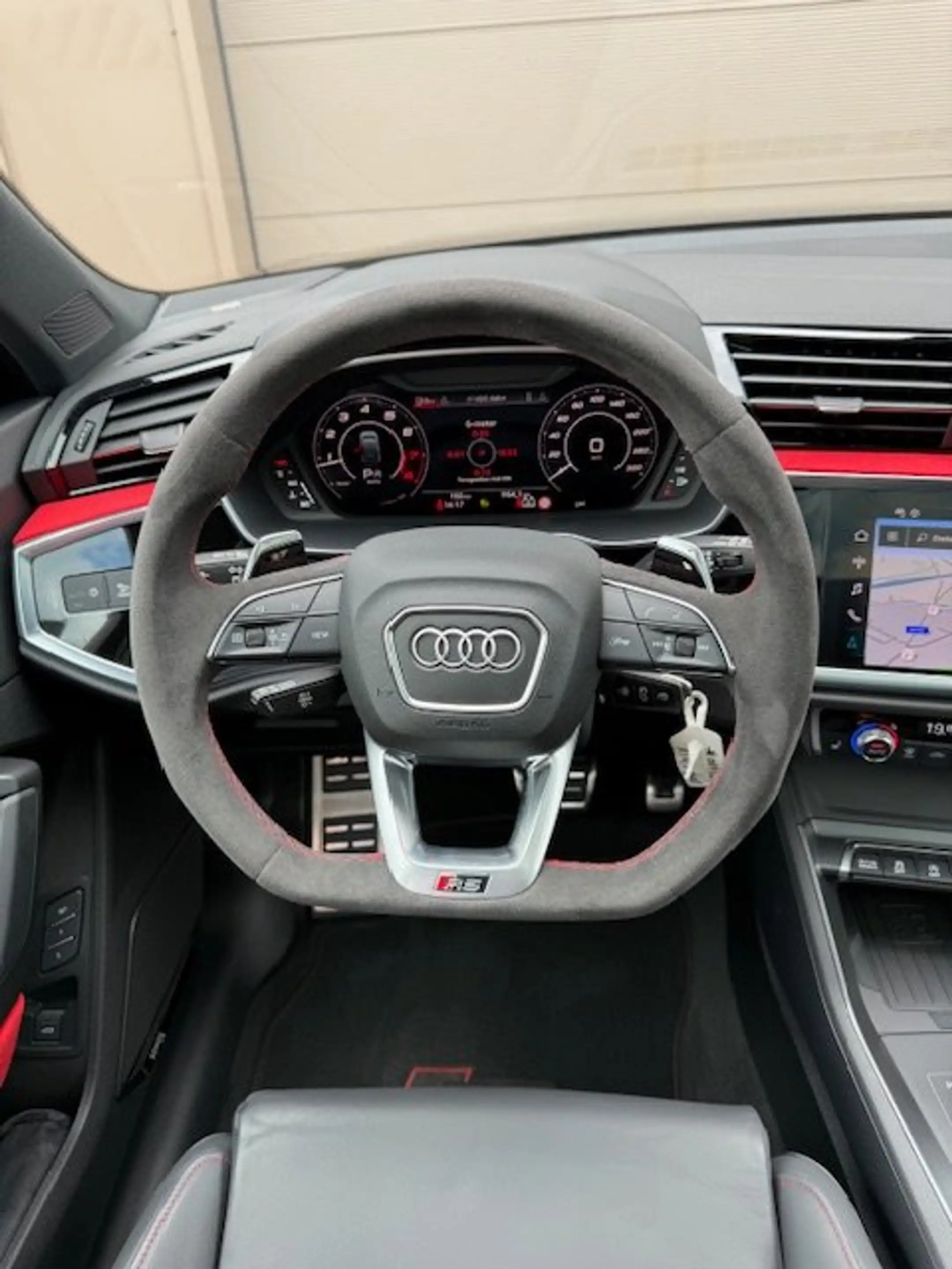 Audi RS Q3 2.5 TFSI Sportback /PANO/ RS SEATS/SONOS/ FULL... — photo 14