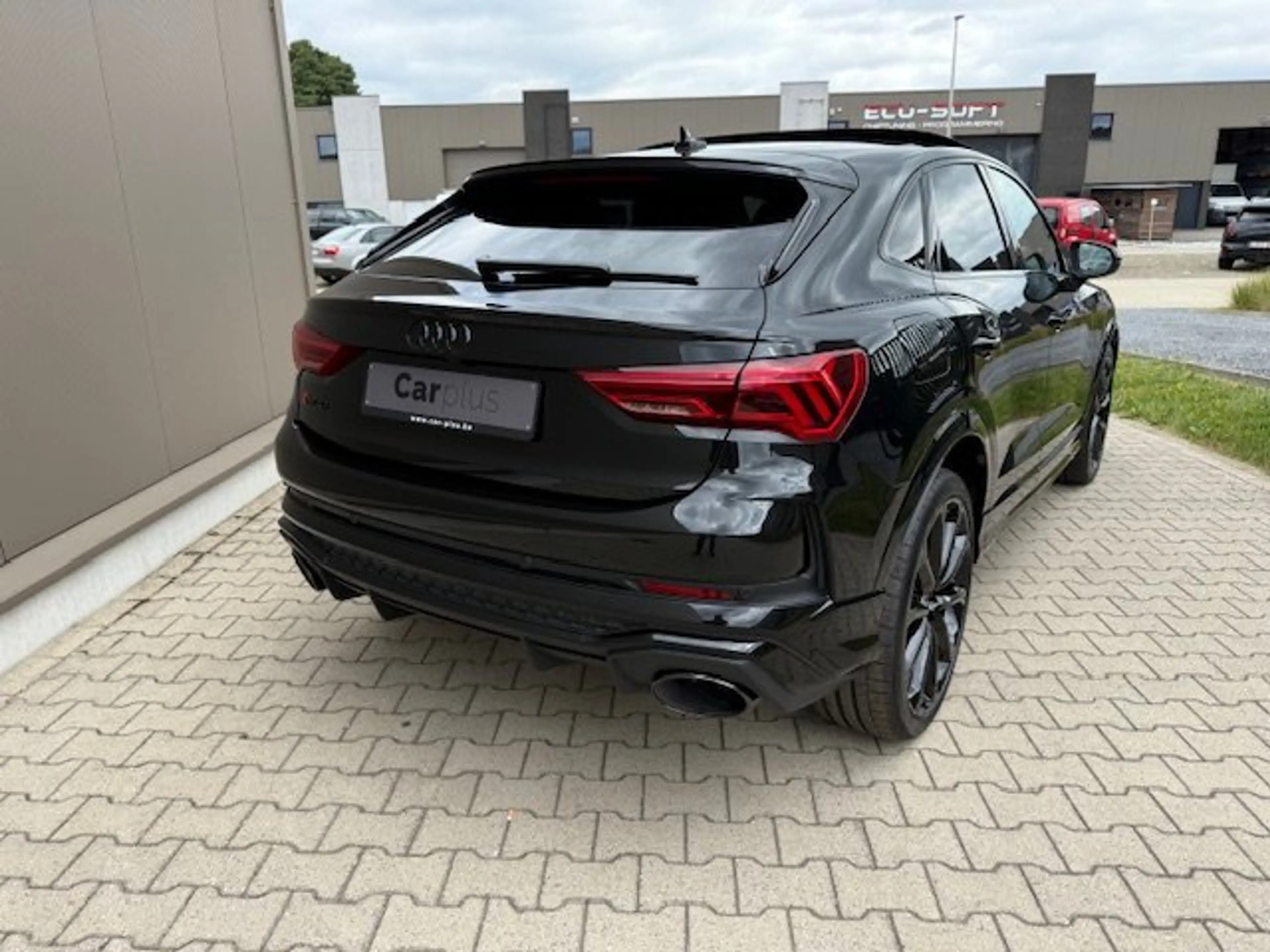 Audi RS Q3 2.5 TFSI Sportback /PANO/ RS SEATS/SONOS/ FULL... — photo 3