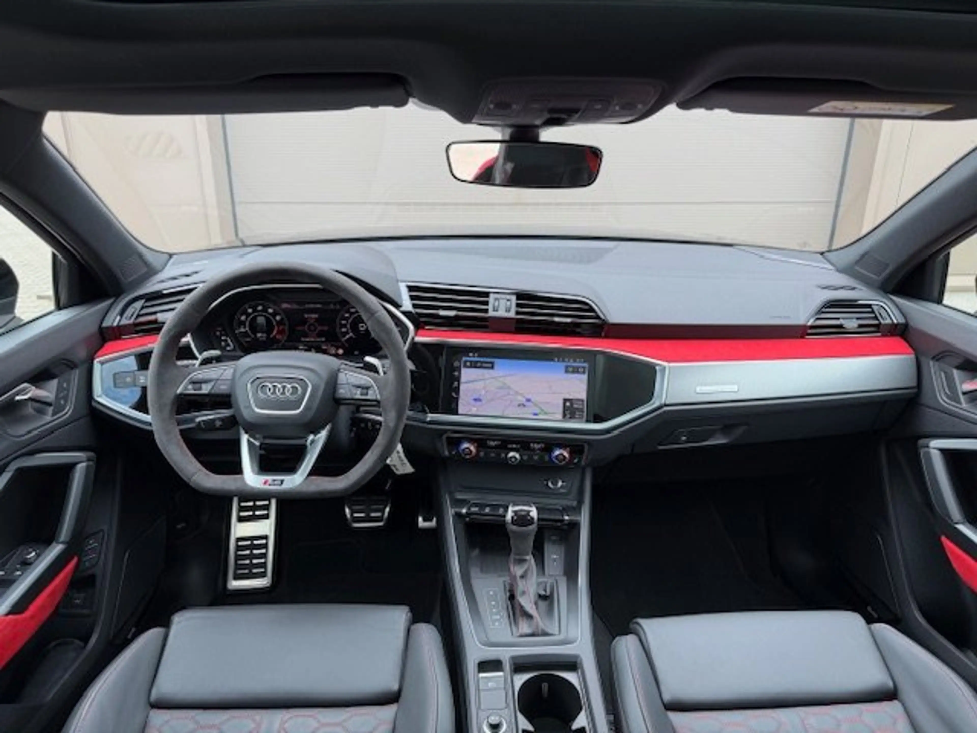 Audi RS Q3 2.5 TFSI Sportback /PANO/ RS SEATS/SONOS/ FULL... — photo 13