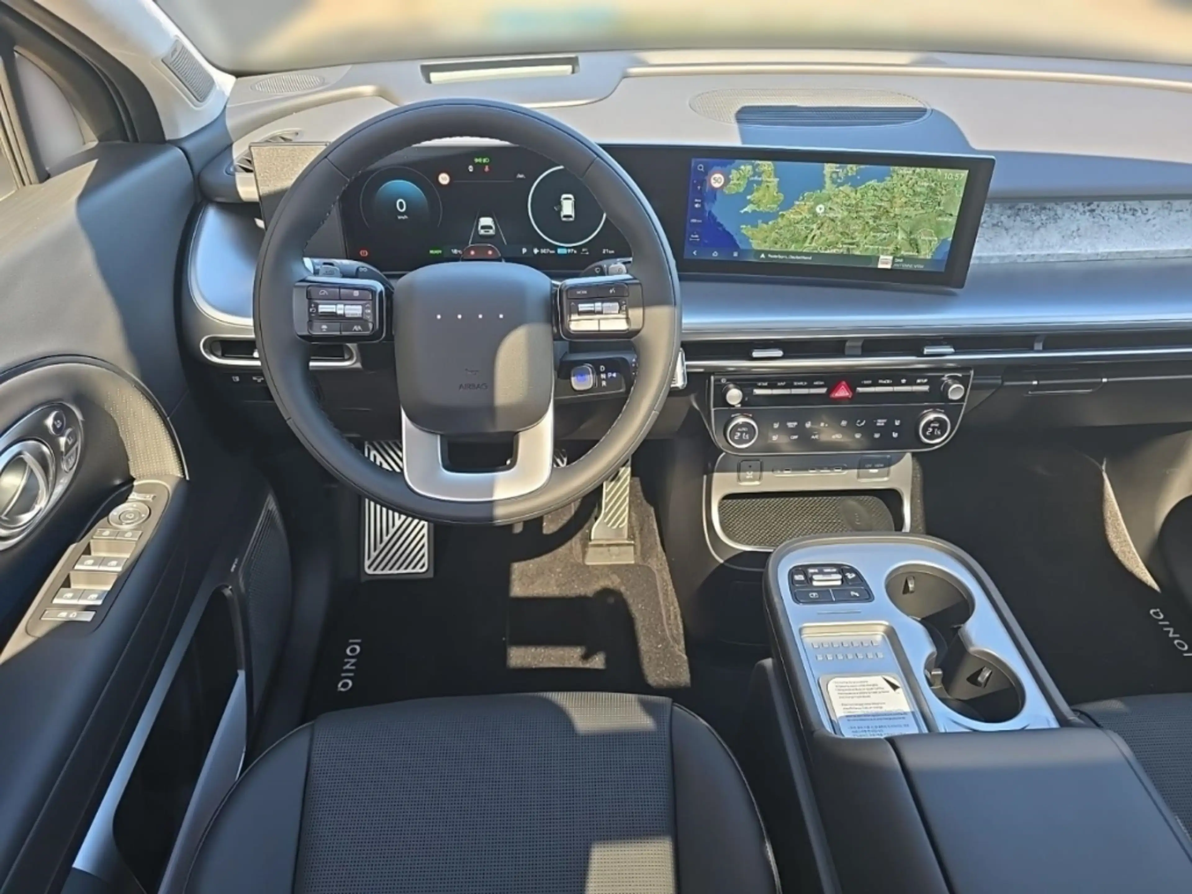 Hyundai IONIQ 9 4WD Uniq Elektro 110 kWh HUD Niveau StandHZG El. P — photo 10