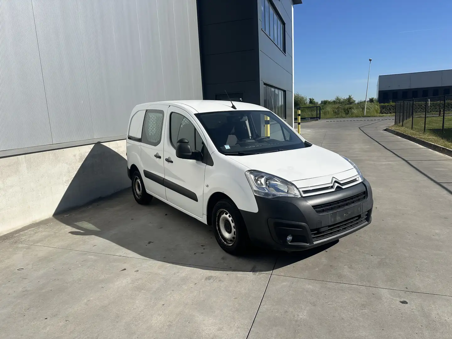 Citroen Berlingo 16HDI UTILITAIRE   60X  PIECES Weiß - 2