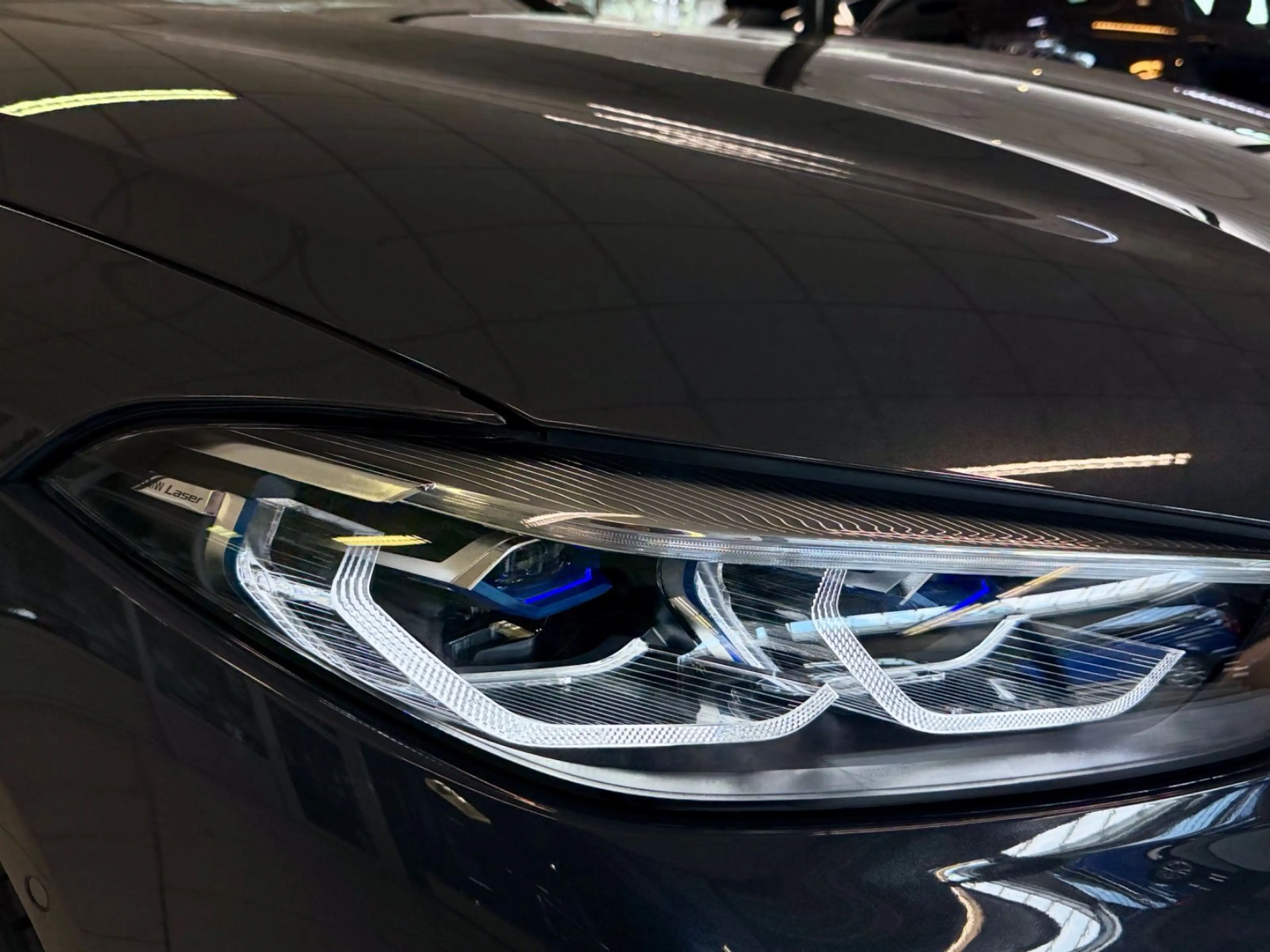 BMW M8 COMPETITION CABRIO CARBON LASER B&W 360CAM — photo 3