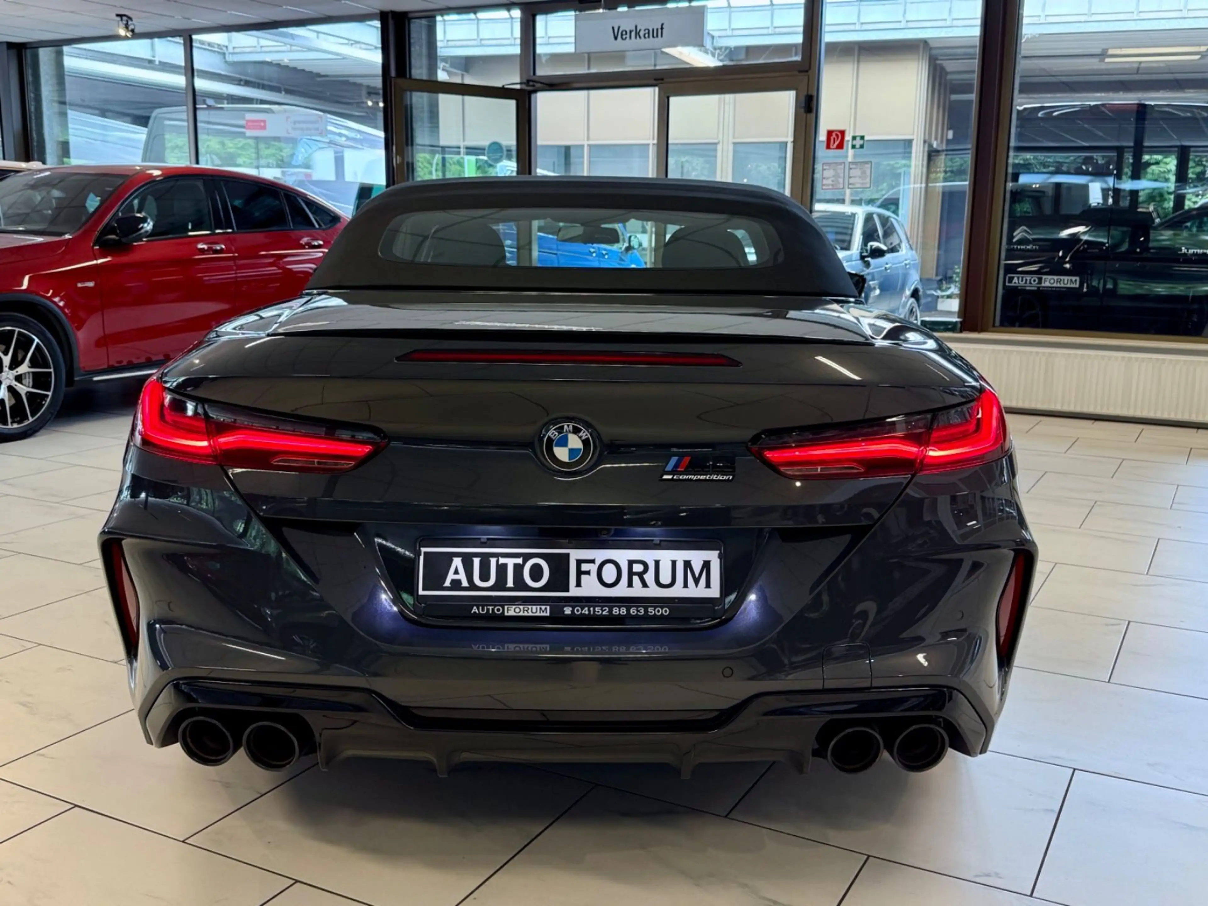 BMW M8 COMPETITION CABRIO CARBON LASER B&W 360CAM — photo 13