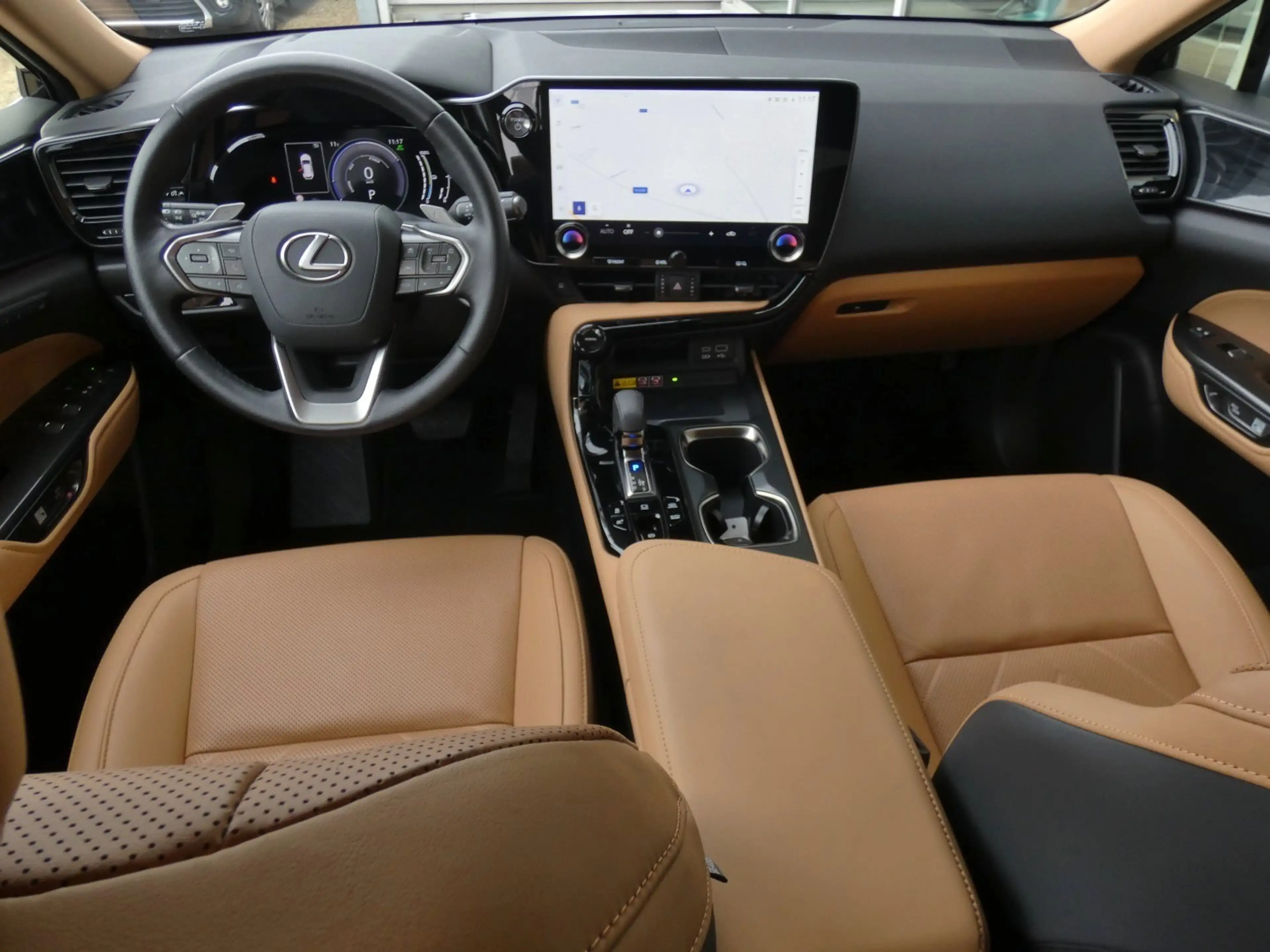 Lexus NX 450h+ Plug-in AWD Executive Line +Zetelventilatie +Leder — photo 7