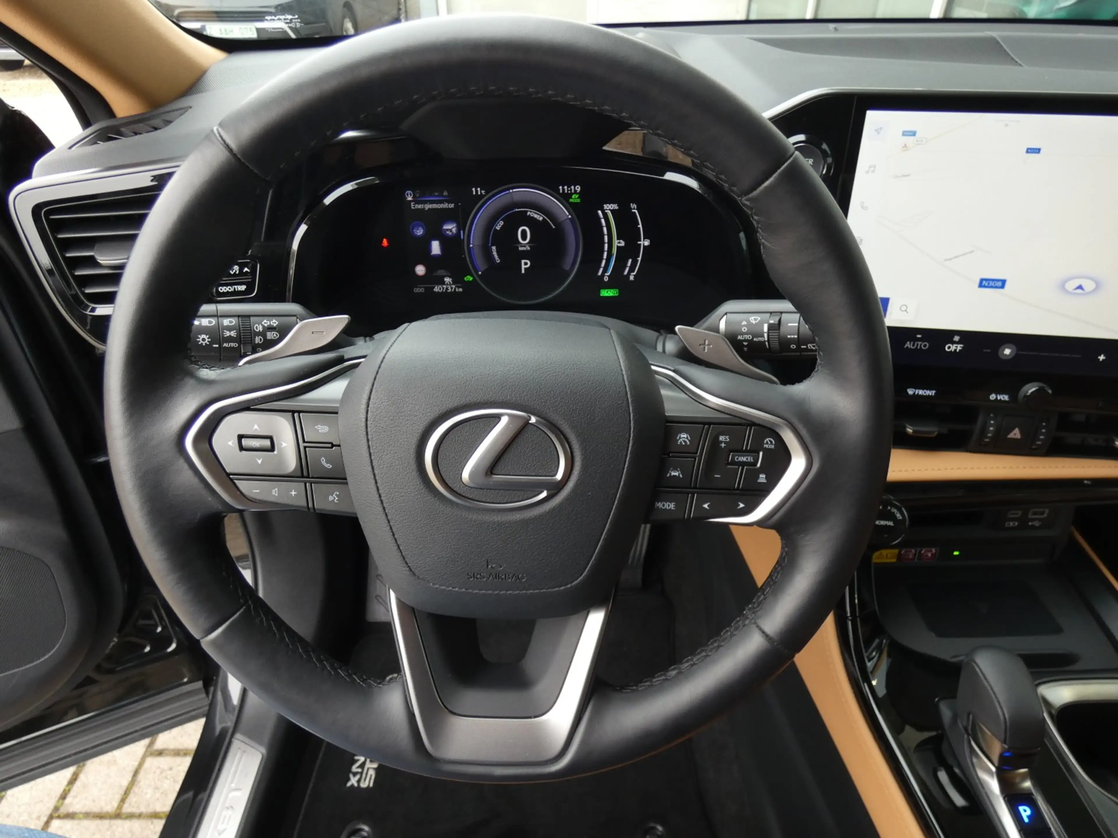 Lexus NX 450h+ Plug-in AWD Executive Line +Zetelventilatie +Leder — photo 13