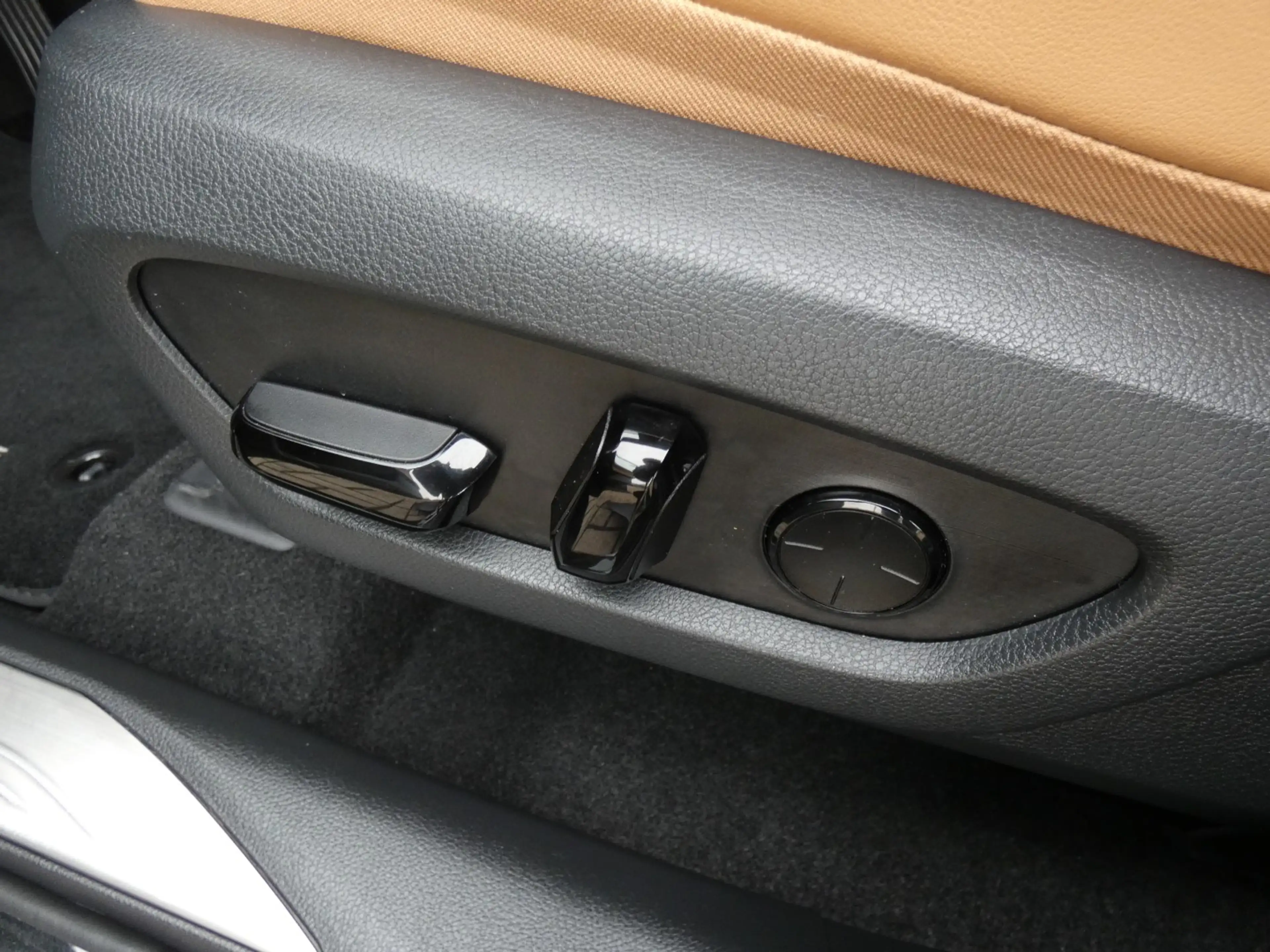 Lexus NX 450h+ Plug-in AWD Executive Line +Zetelventilatie +Leder — photo 11