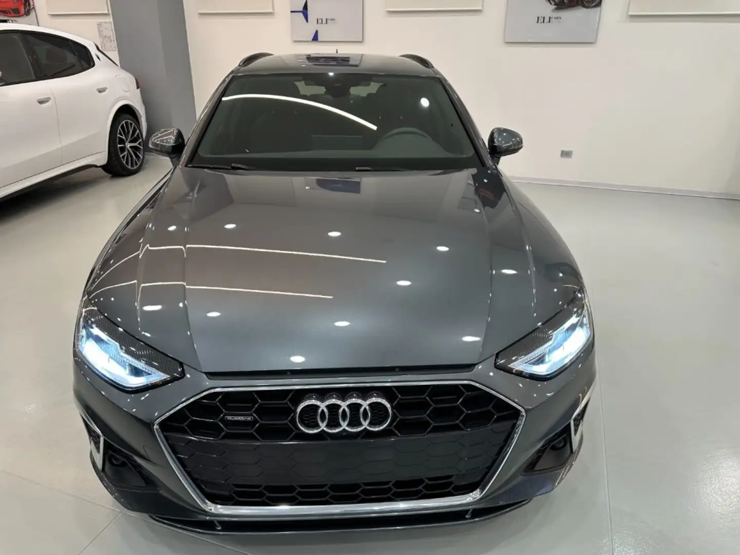 Audi A4 40 TDI quattro S line Grigio - 2
