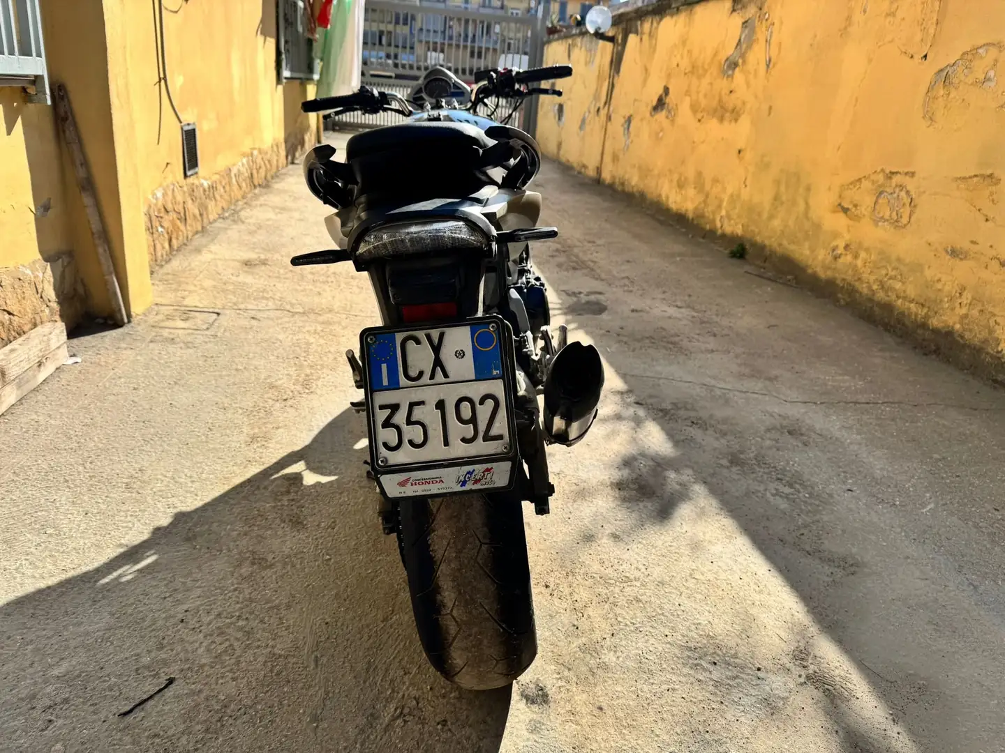 Honda Hornet Nero - 2