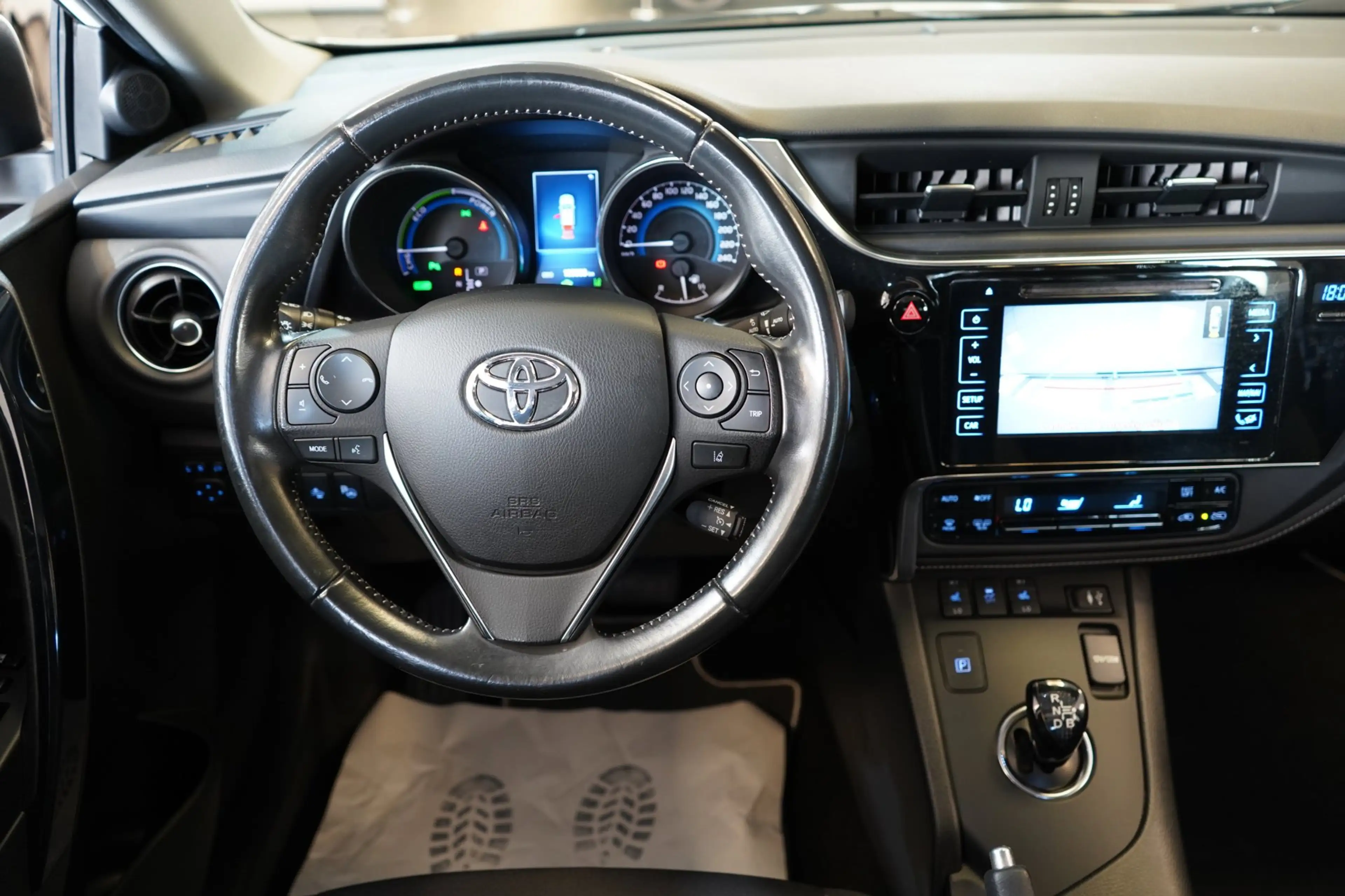 Toyota Auris 1.8 Hybrid Active|GARANTIE|PARK SENS|CRUISE|CAMERA — photo 11