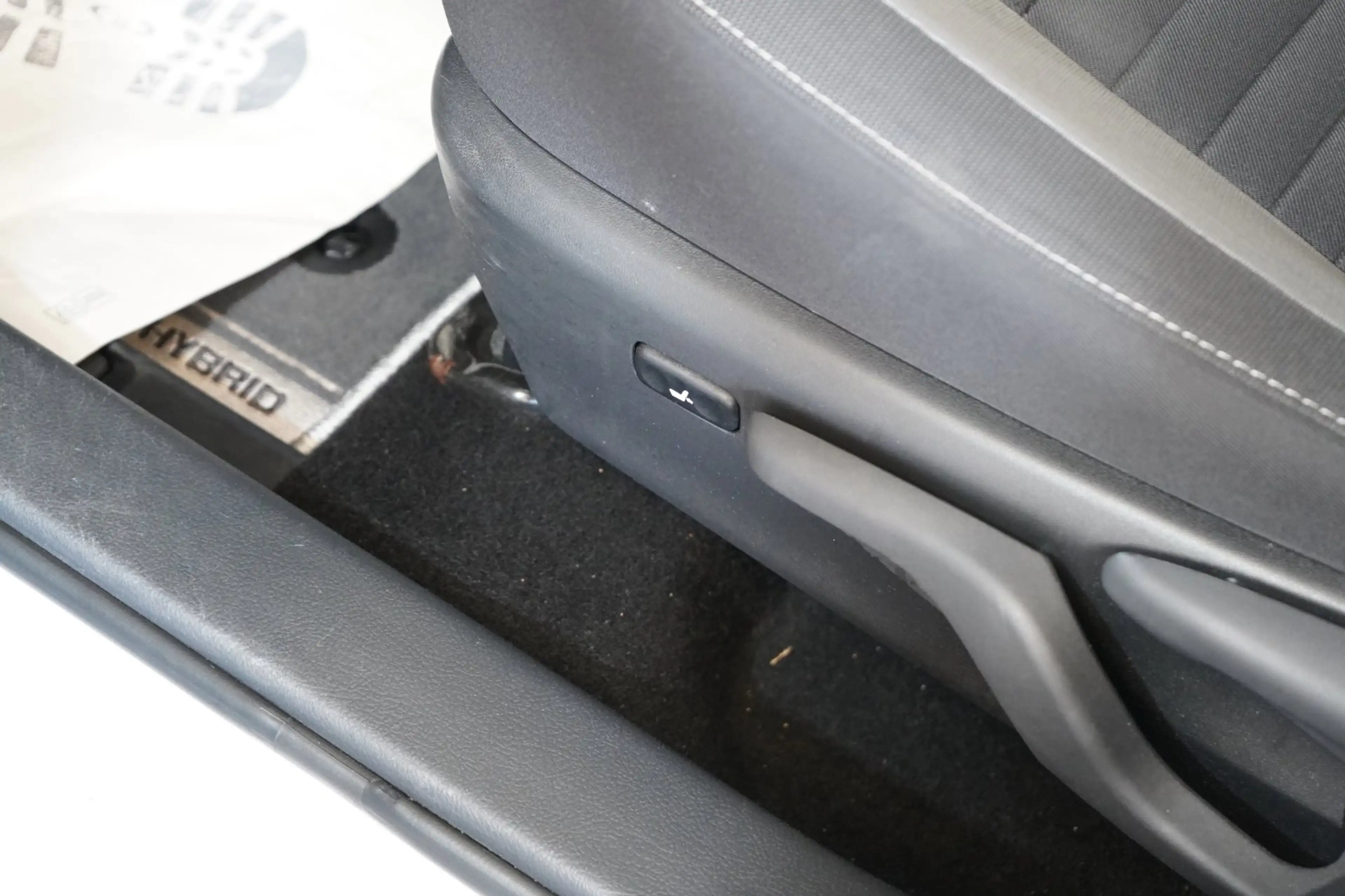 Toyota Auris 1.8 Hybrid Active|GARANTIE|PARK SENS|CRUISE|CAMERA — photo 16