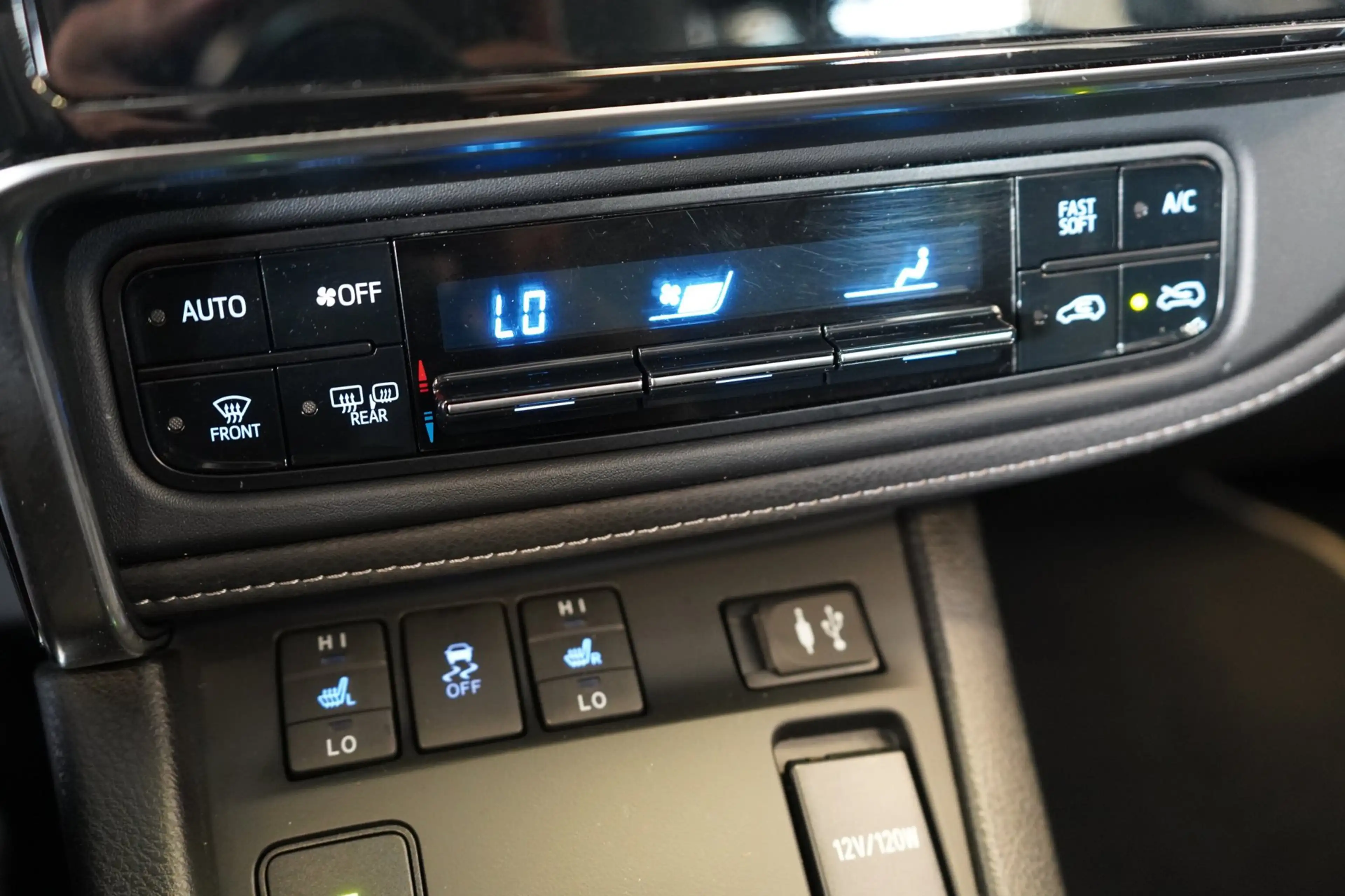 Toyota Auris 1.8 Hybrid Active|GARANTIE|PARK SENS|CRUISE|CAMERA — photo 27