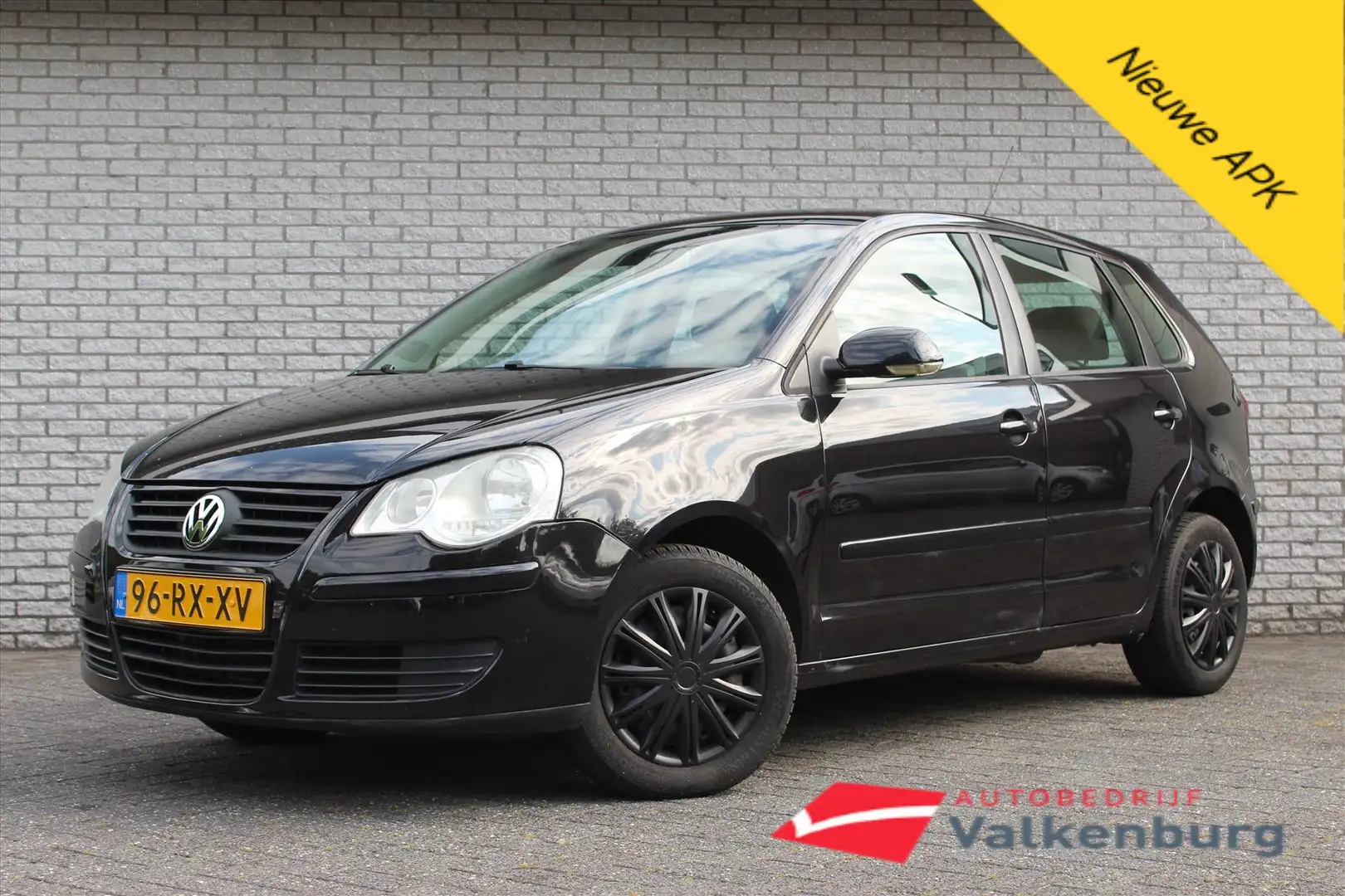 Volkswagen Polo 1.4 55KW Comfortline | Airco | Elektrische ramen Zwart - 1