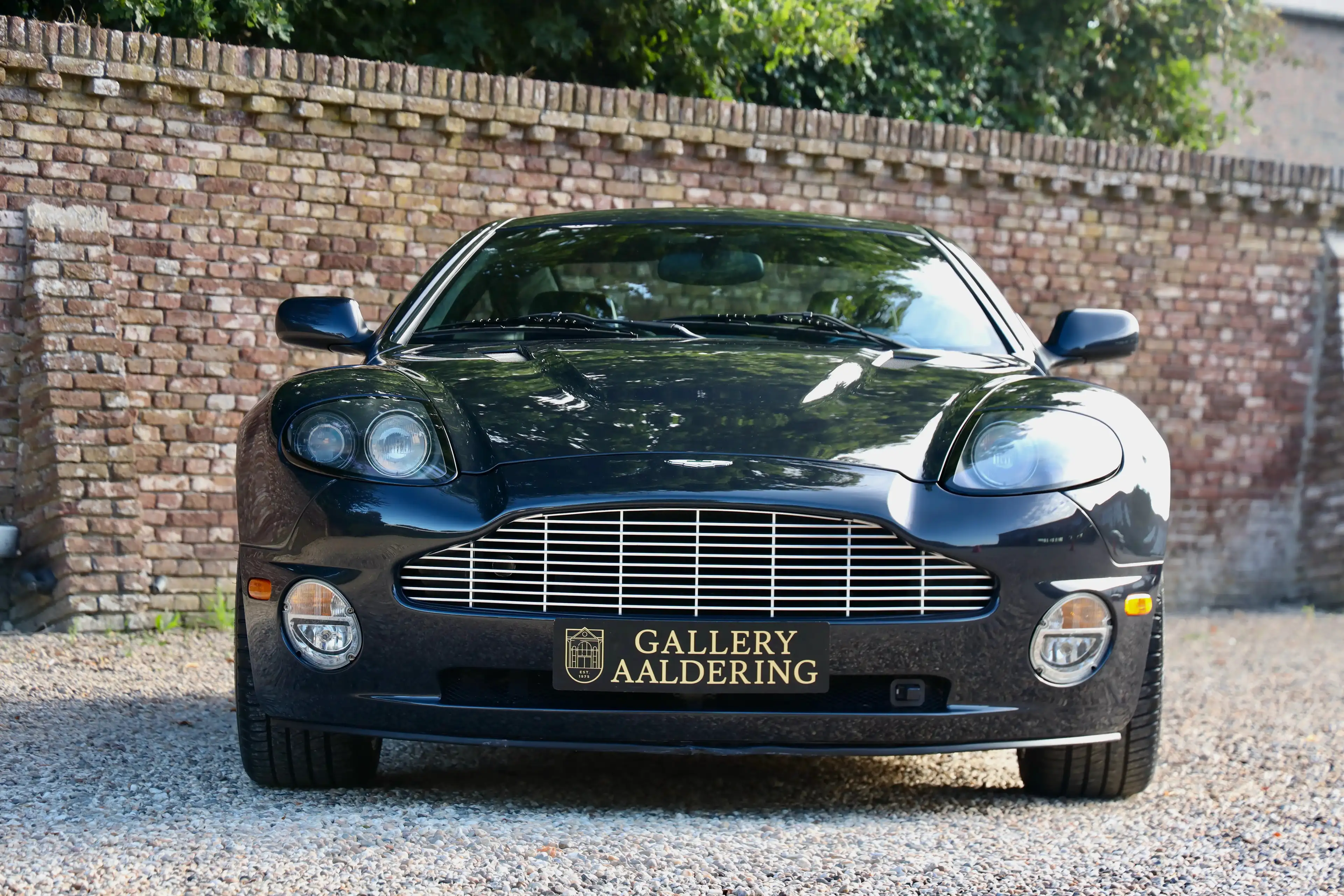 Aston Martin Vanquish 5.9 V12 PRICE REDUCTION "11.800 Miles" Presented i — photo 5
