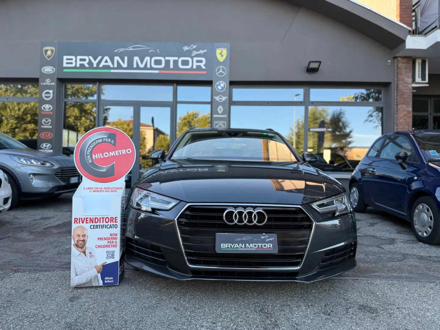 Audi A4 A4 Avant 40 TDI S tronic Business Grau - 1