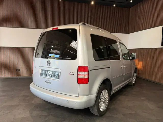 Volkswagen Caddy view 6