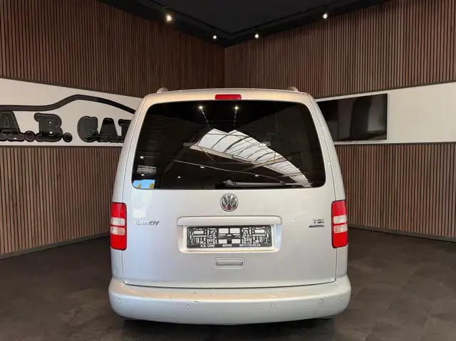 Volkswagen Caddy view 5